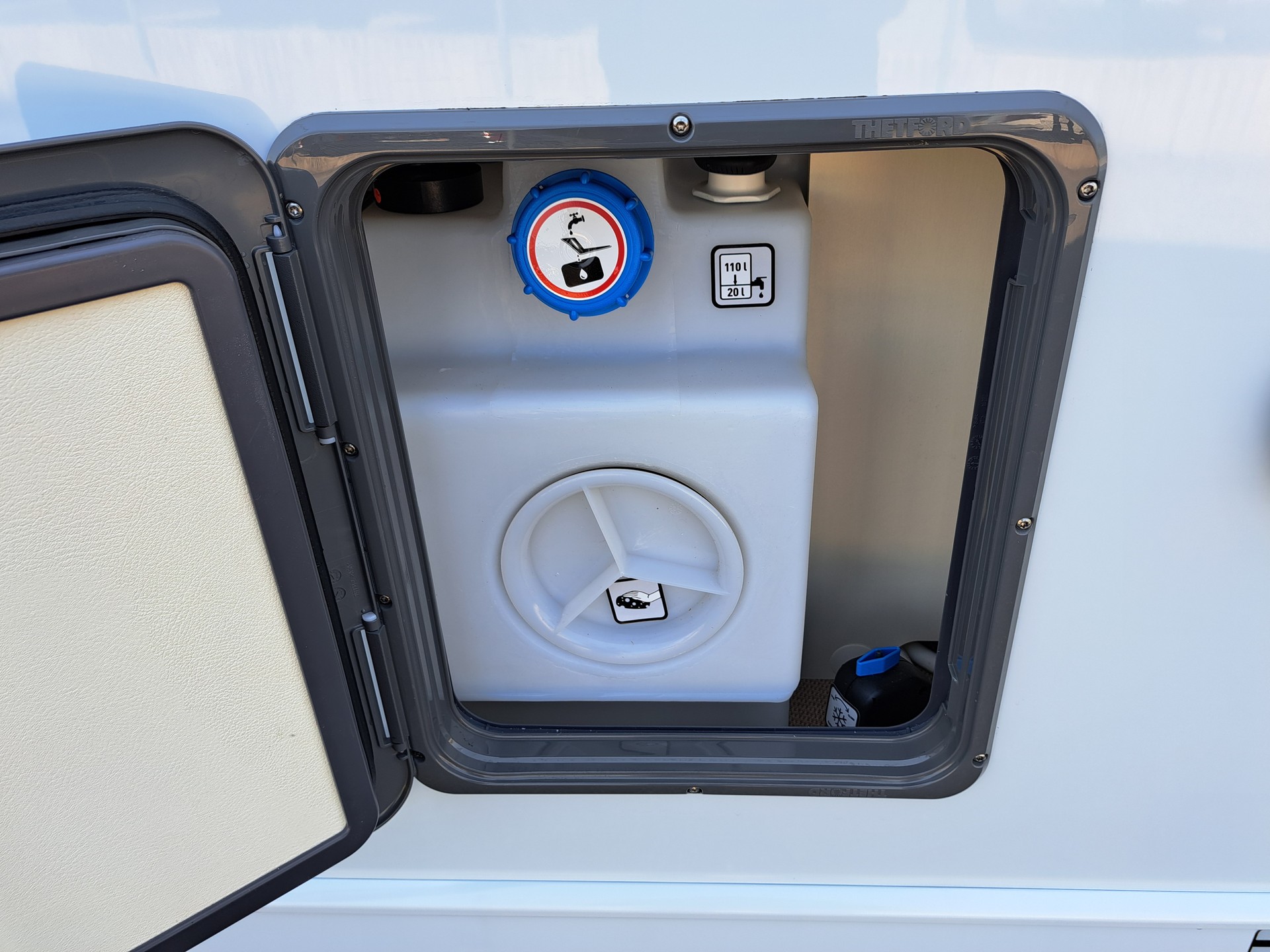 BÜRSTNER Travel Van T 620 G-image-10