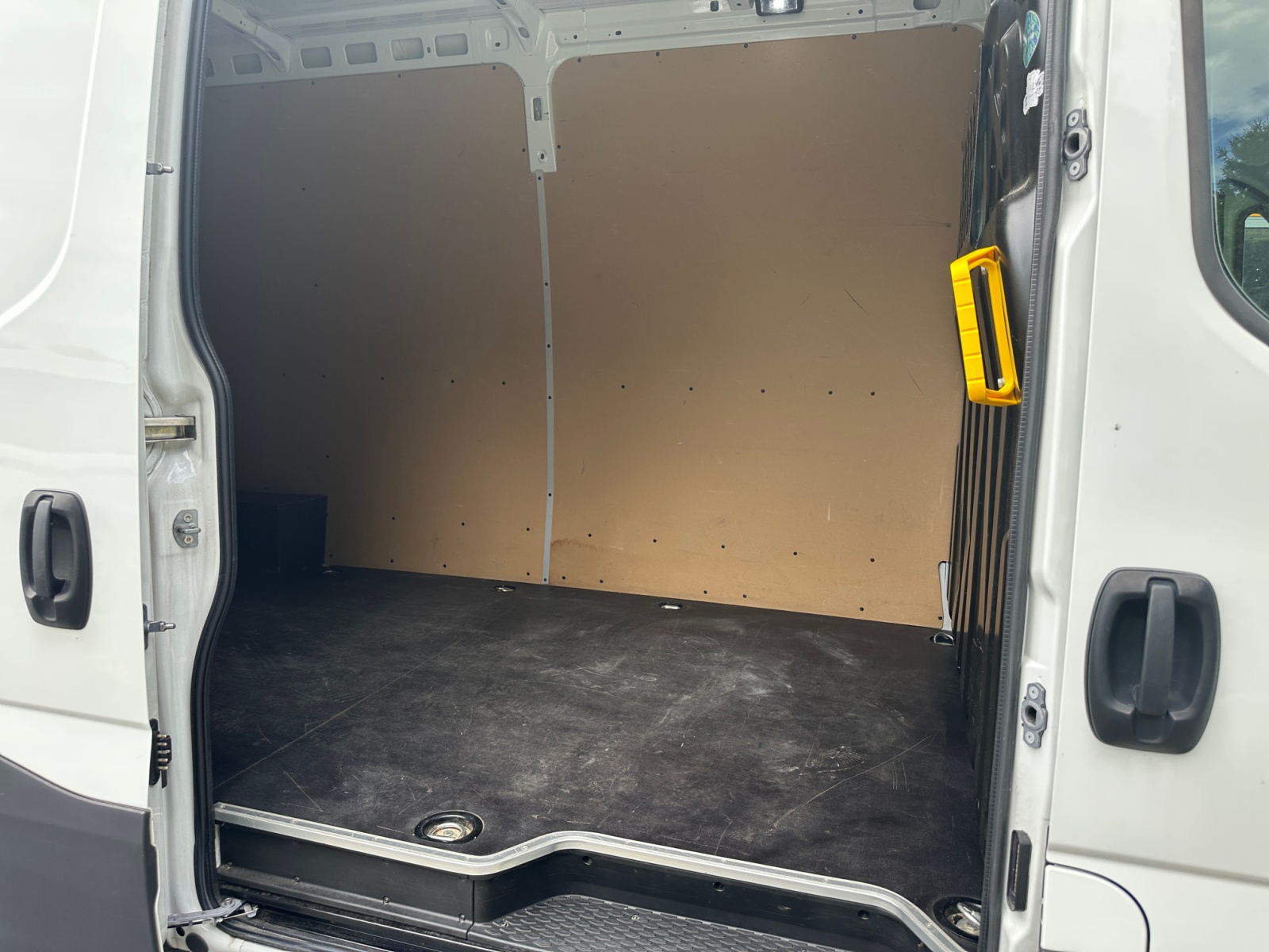 IVECO 35 S 160PS Lang Automatik-image-12