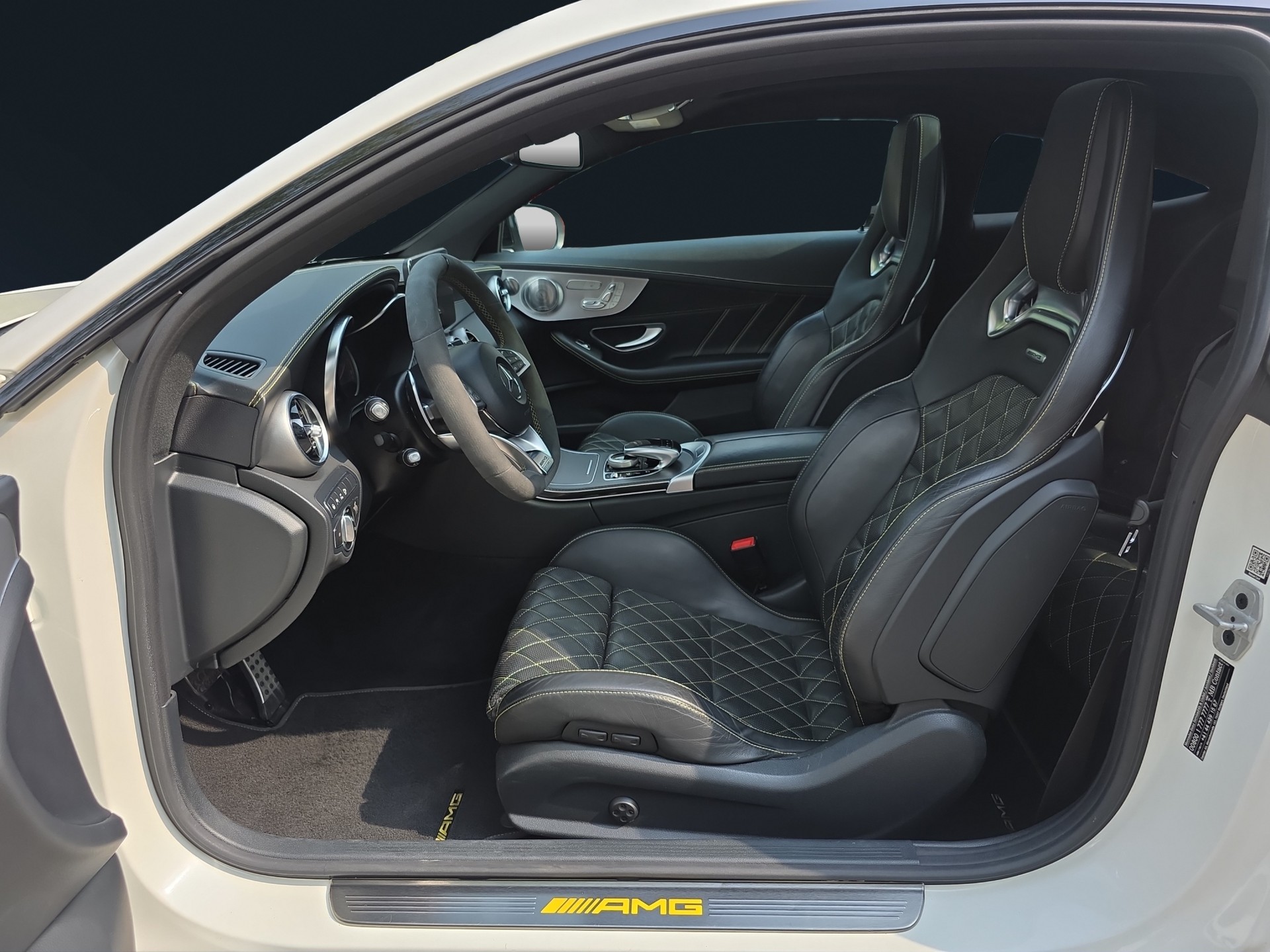 MERCEDES-BENZ C 63 S AMG Edition 1 Speedshift-image-9