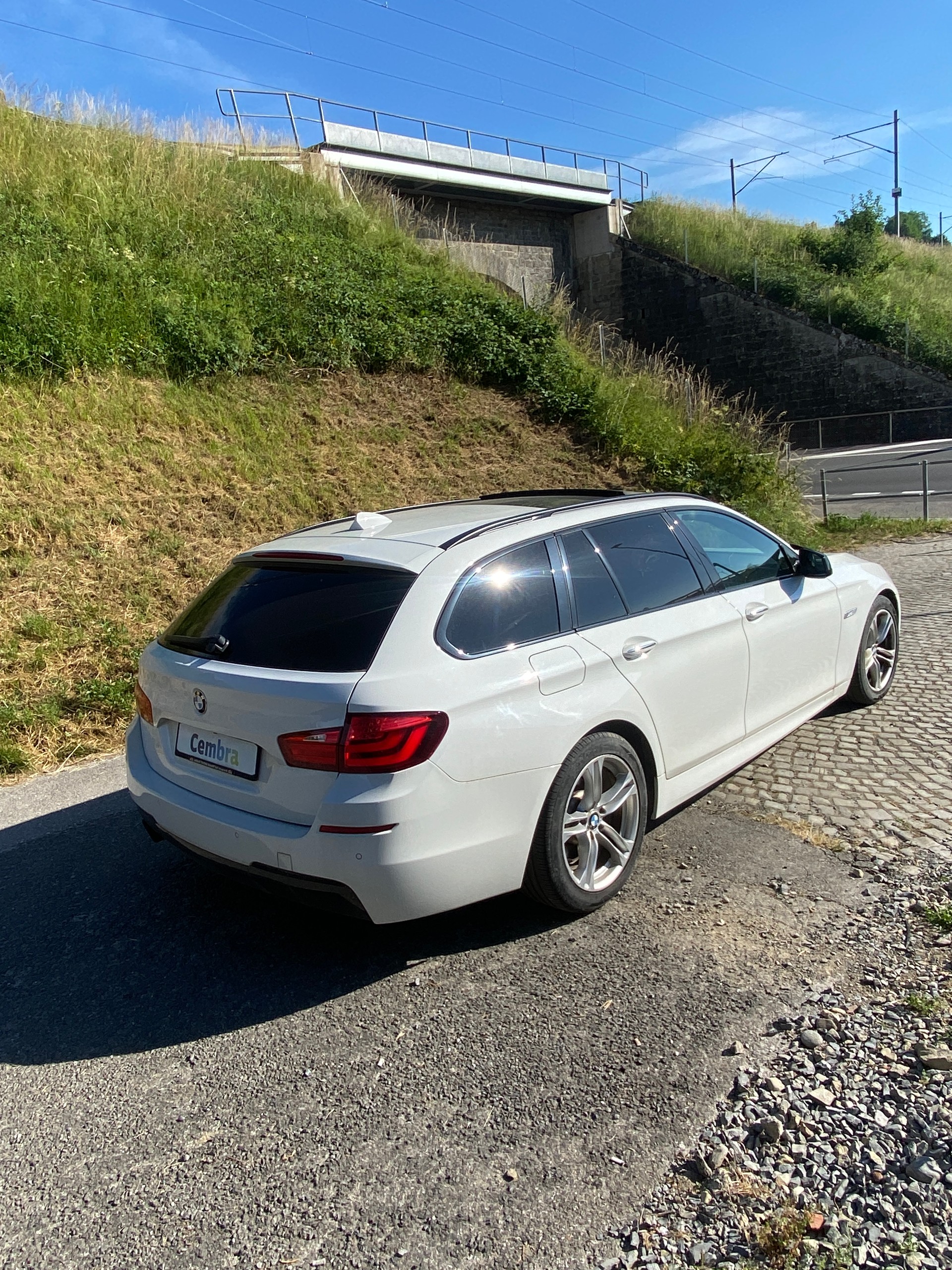 BMW 525d xDrive Touring Steptronic-image-1