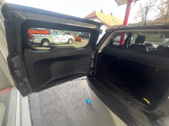 FORD EcoSport 1.0 SCTi Trend+ Automat-image-10