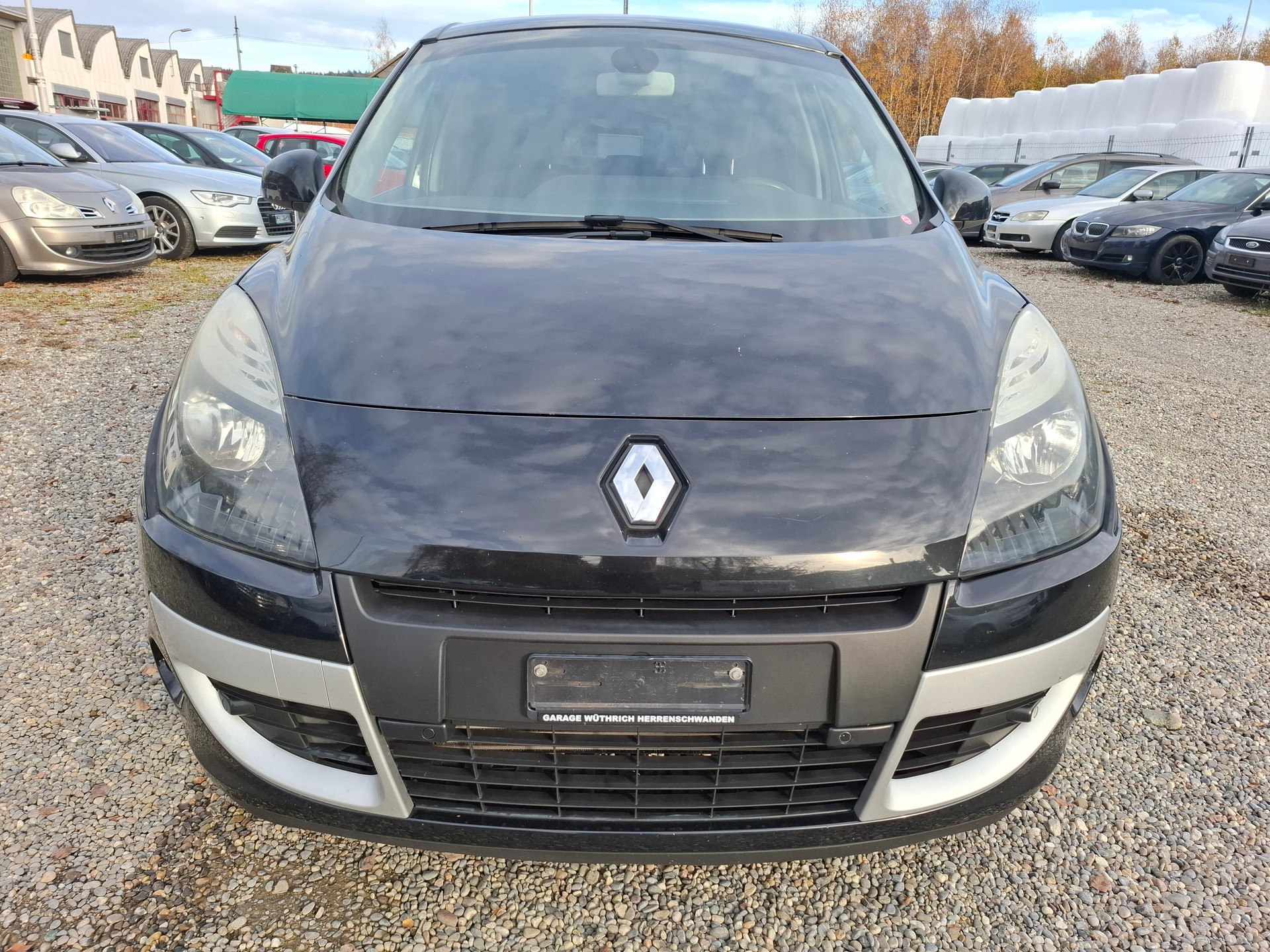 RENAULT Scénic 1.4 16V Turbo Privilège-image-2