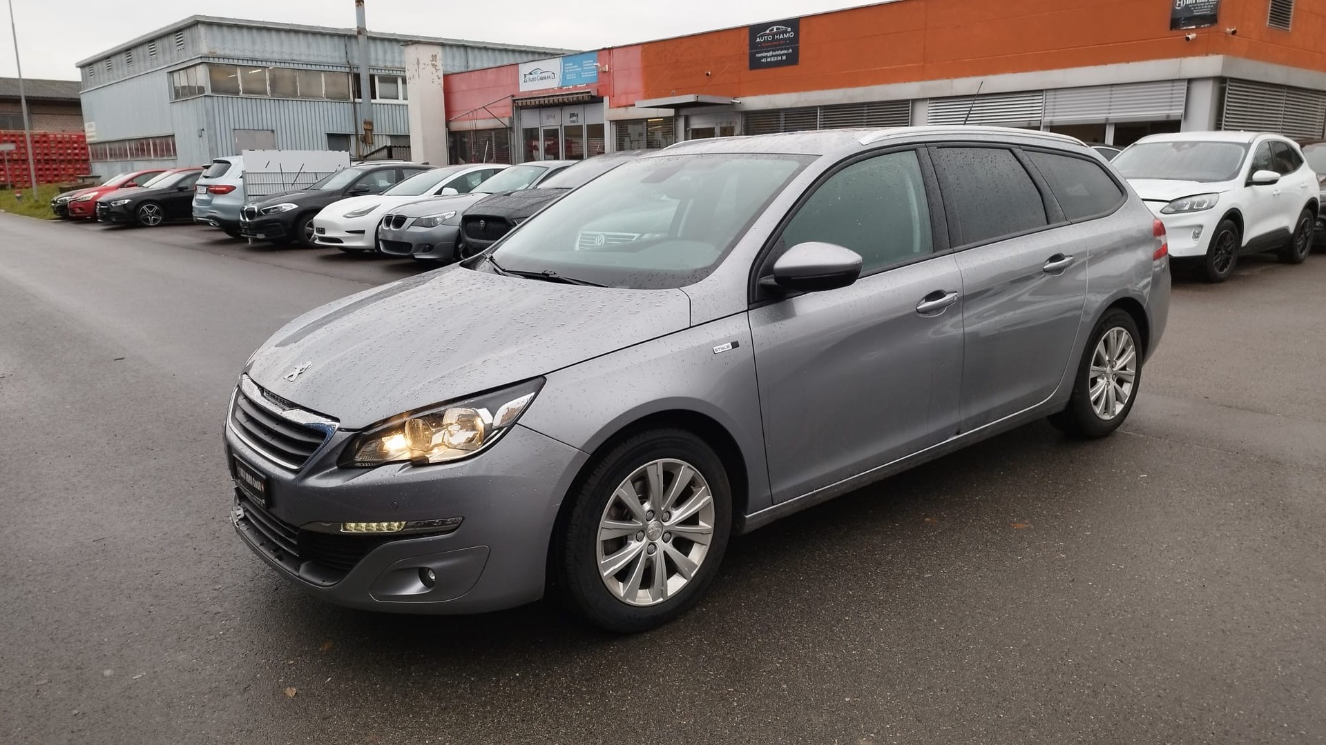PEUGEOT 308 SW 1.2 THP Active-image-0