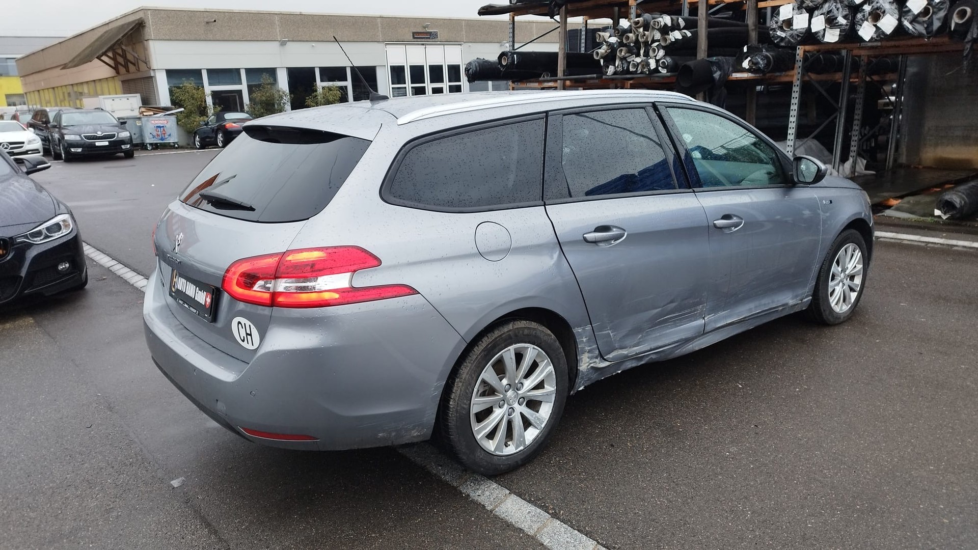 PEUGEOT 308 SW 1.2 THP Active-image-3