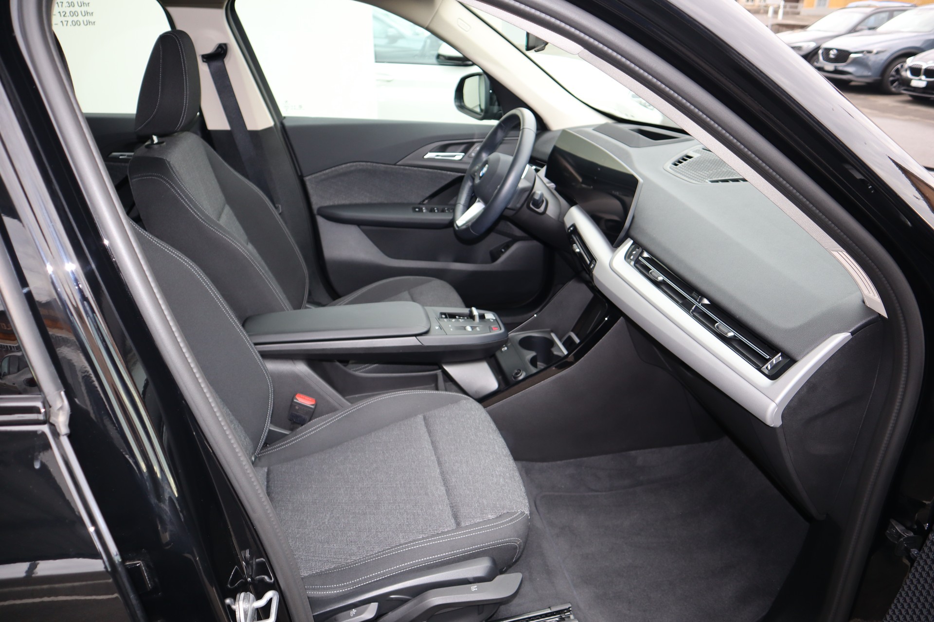 BMW X1 sDrive 18d Steptronic Euro 6-image-4