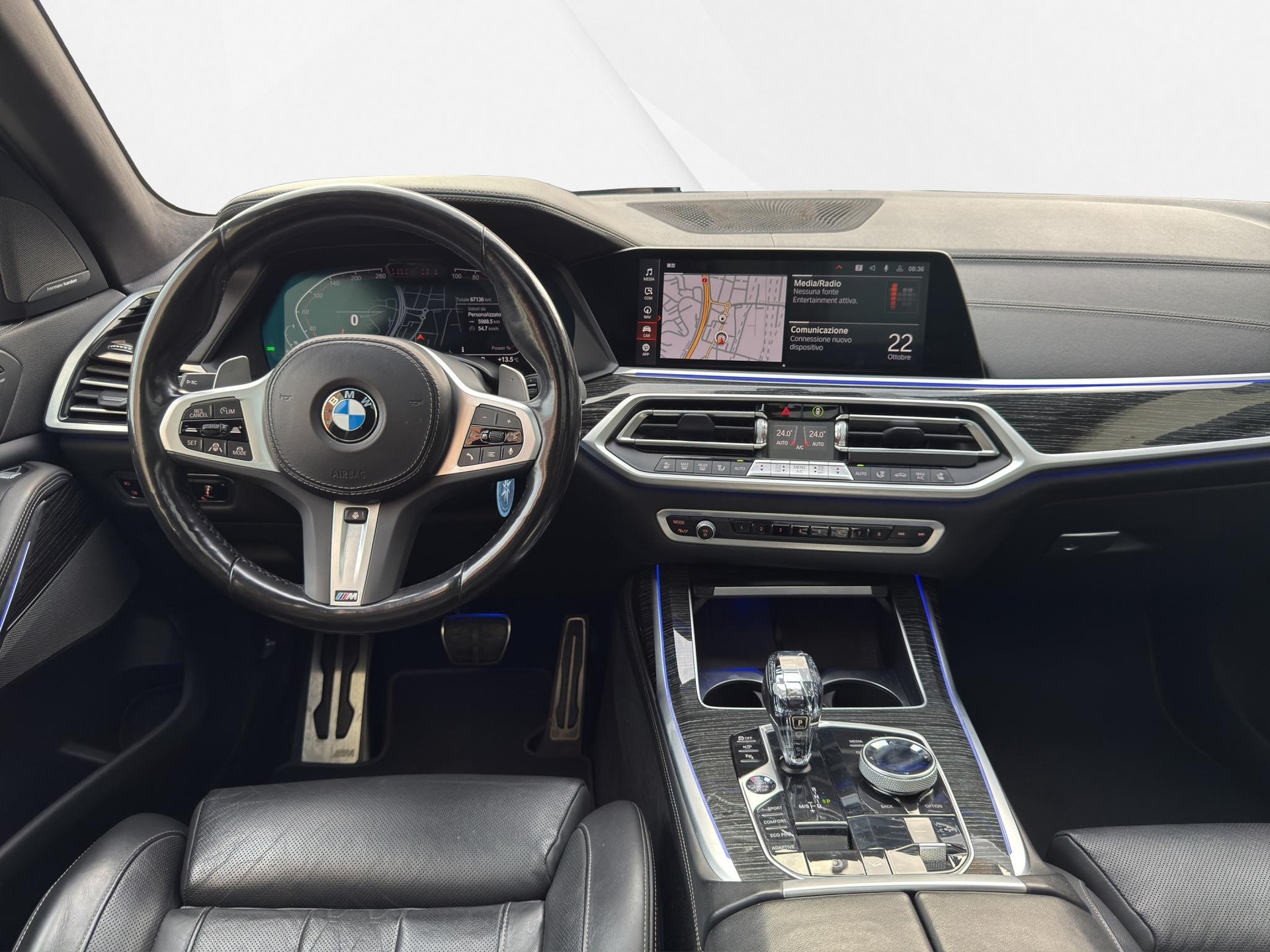 BMW X7 xDrive 40d-image-11