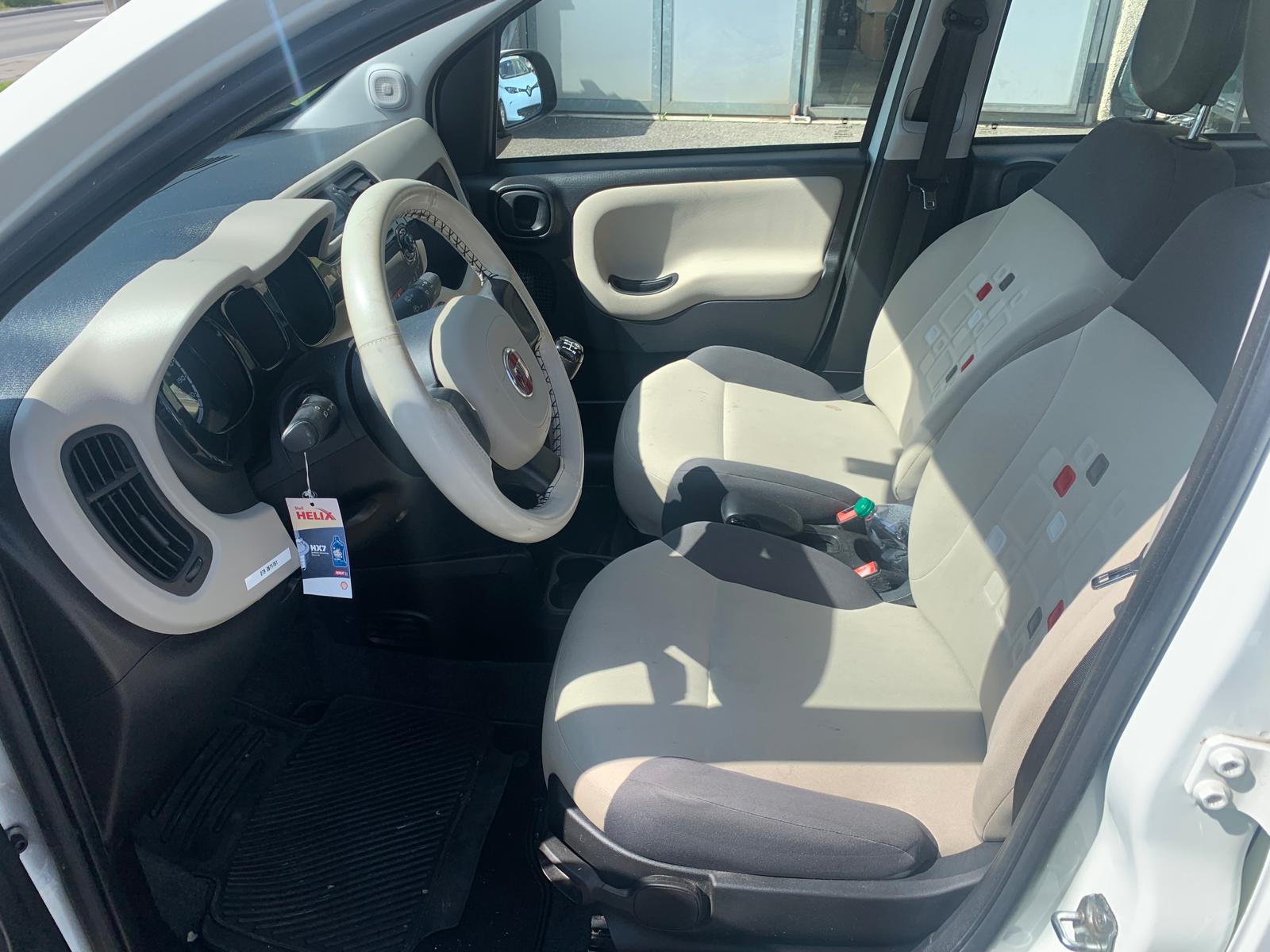 FIAT Panda 1.2 Lounge-image-3