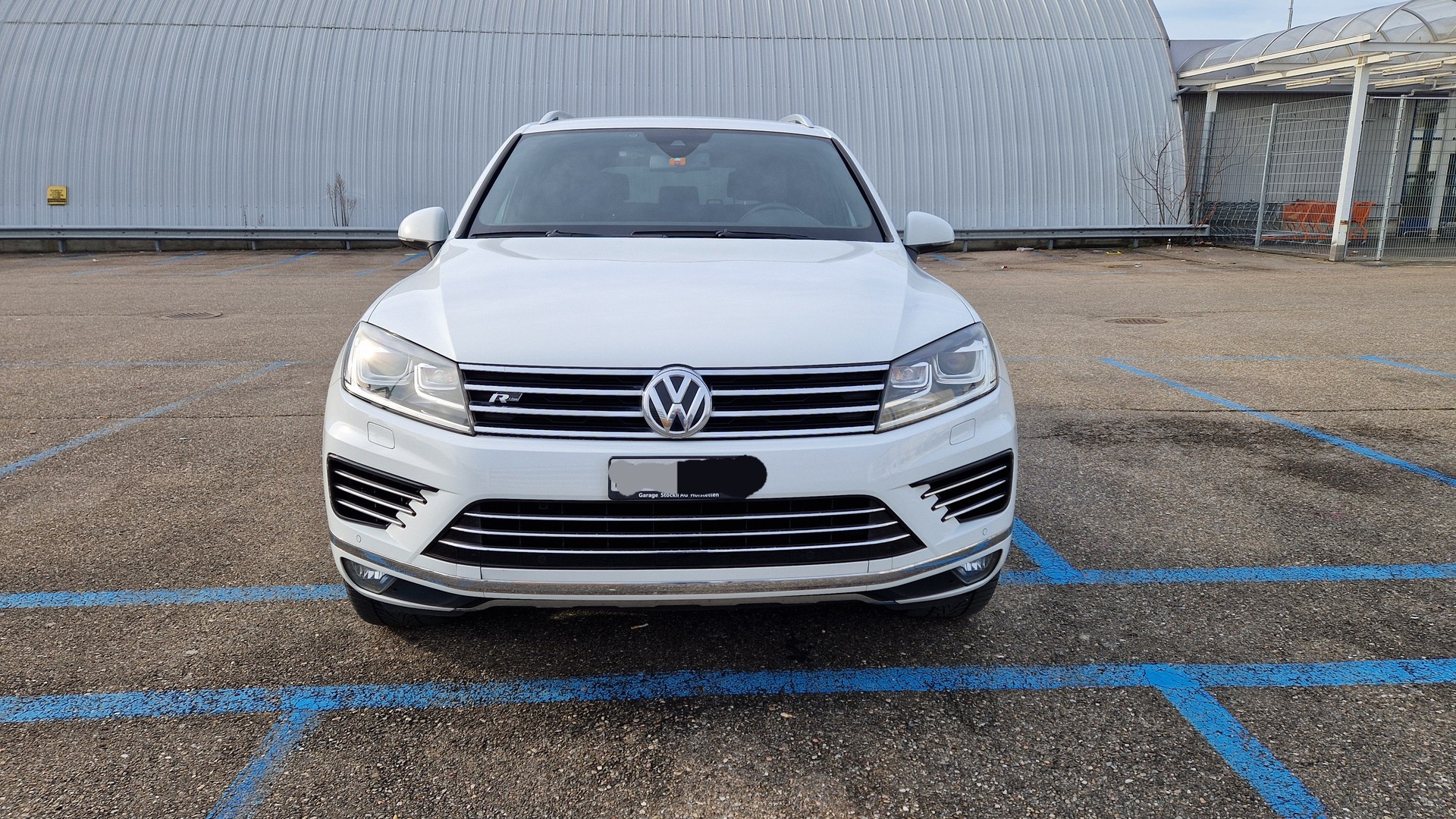 VW Touareg 3.0 TDI BlueMotion Technology Tiptronic-image-1