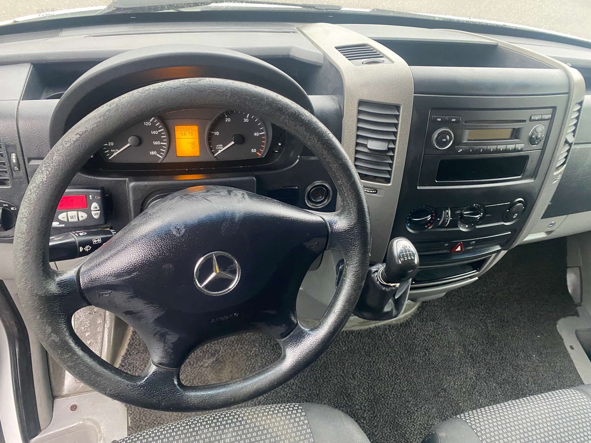 MERCEDES-BENZ Sprinter 313 CDI Lang-image-6