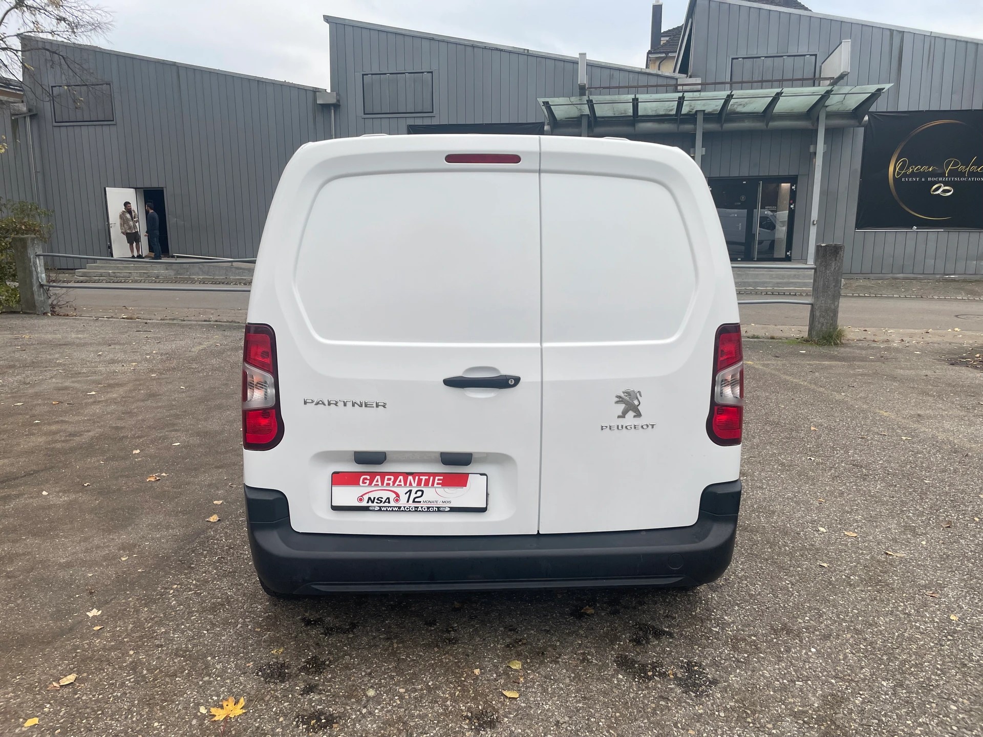 PEUGEOT Partner 1.6 Blue HDi Access 650kg ** 02x Sitze ** Klimaanlage ** Nutzlast 470Kg ** Frisch Ab MFK-image-12