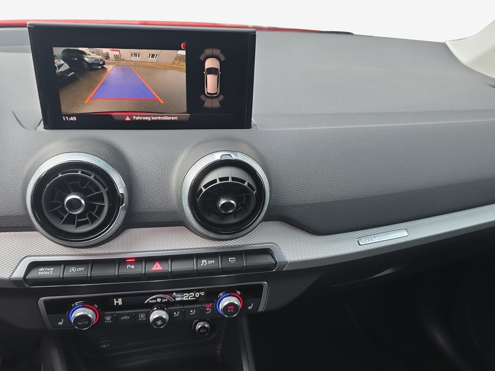 AUDI Q2 35 TFSI S line S-tronic-image-10