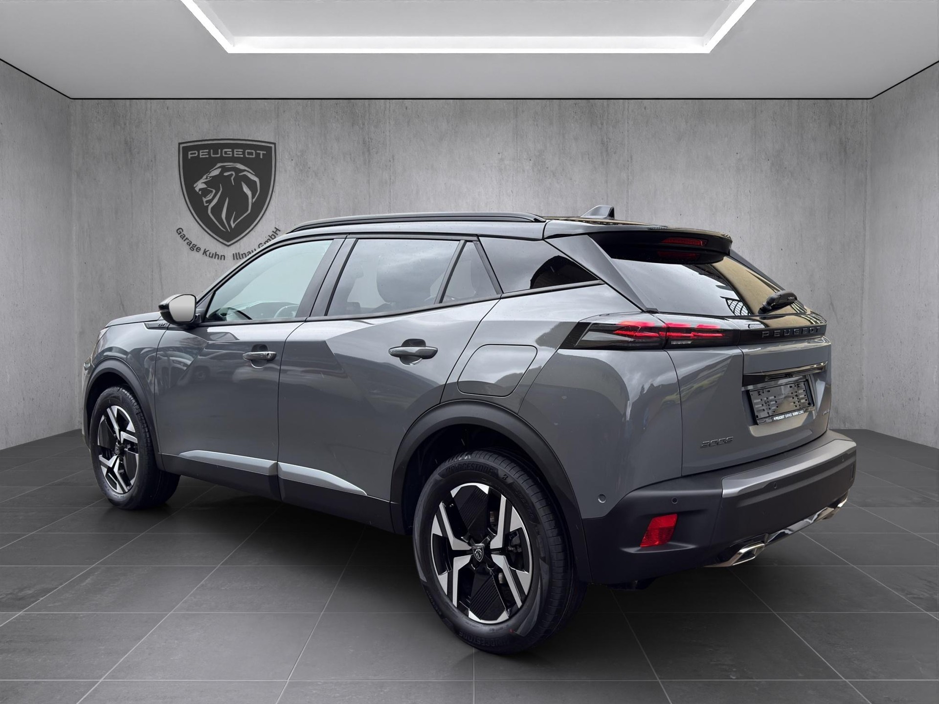 PEUGEOT 2008 1.2 Hybrid 145 GT-image-6