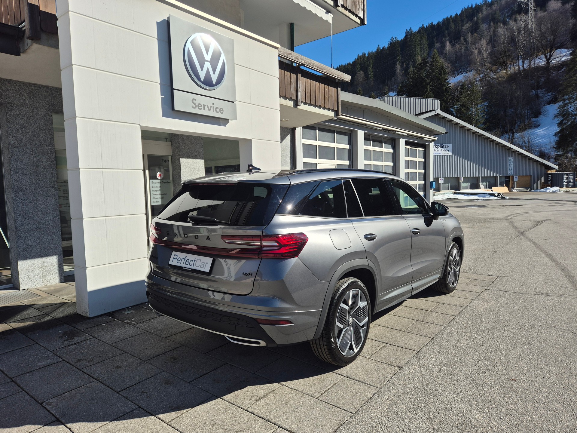 SKODA Kodiaq 2.0 TDI Sportline 4x4-image-4