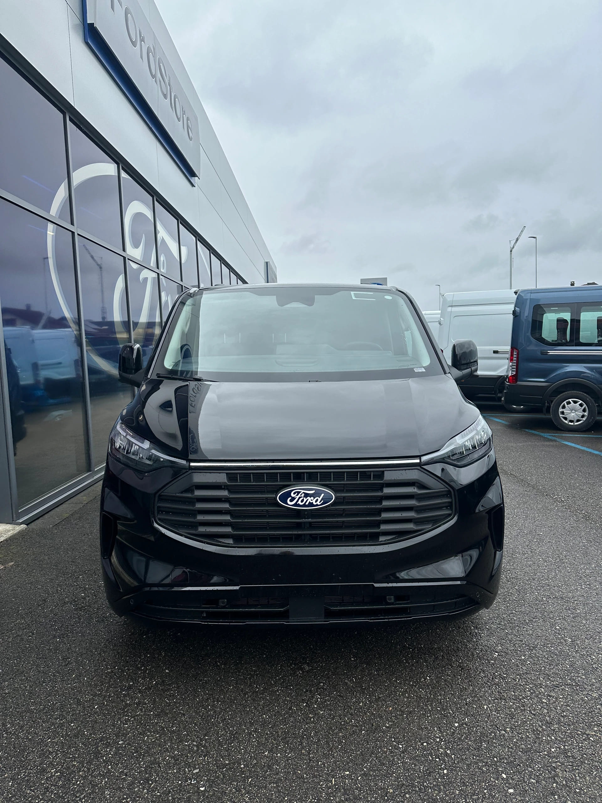 FORD Transit Custom Van 320 L2 2.0 EcoBl Limited/170CV/Aut.-image-8