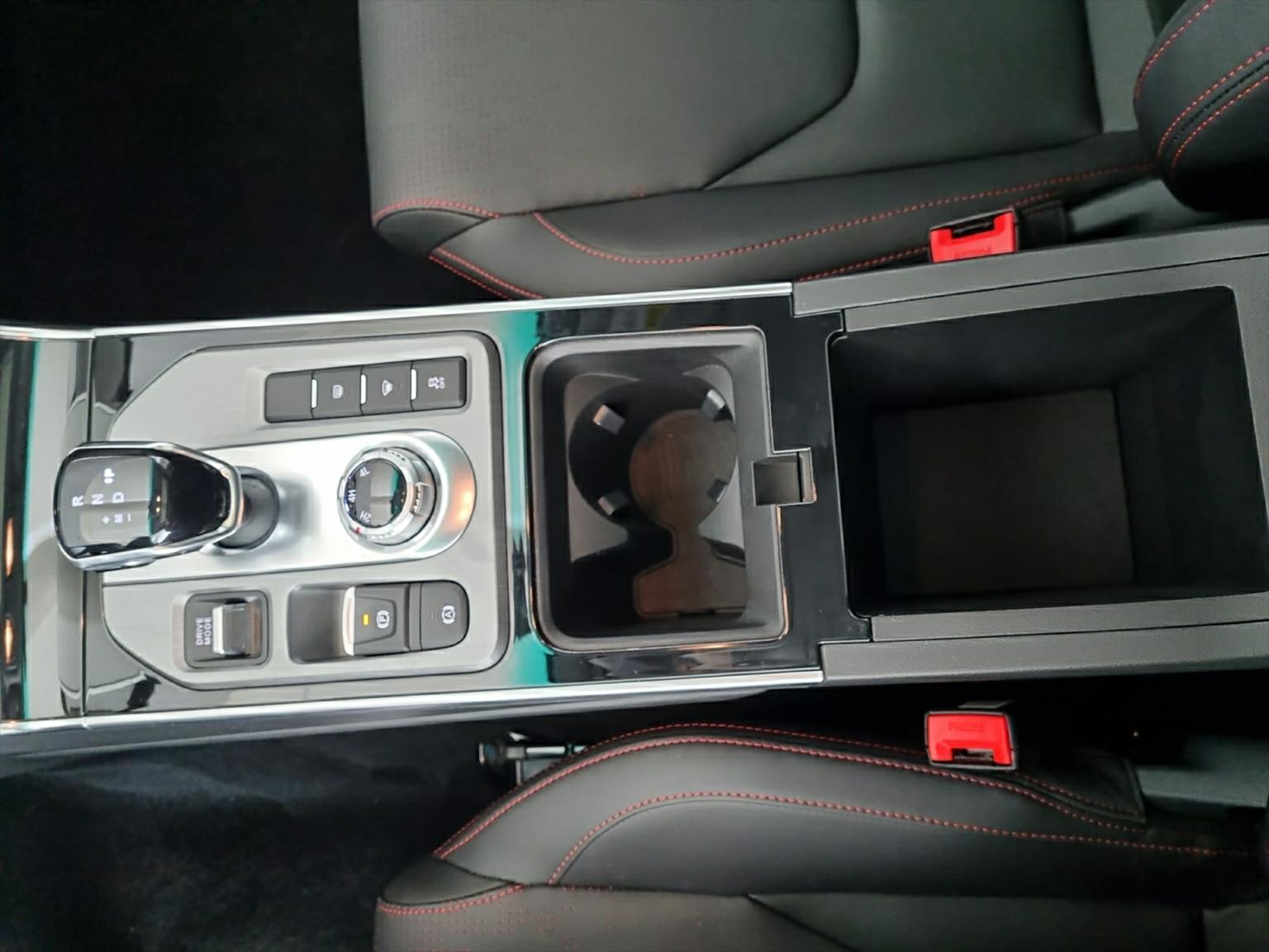 JAC T8 Pro Diesel 2.0Di AWD AHK 3.5T-image-11