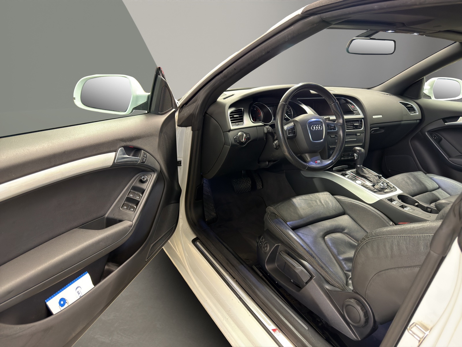 AUDI A5 Cabriolet 2.0 TFSI quattro S-tronic-image-8