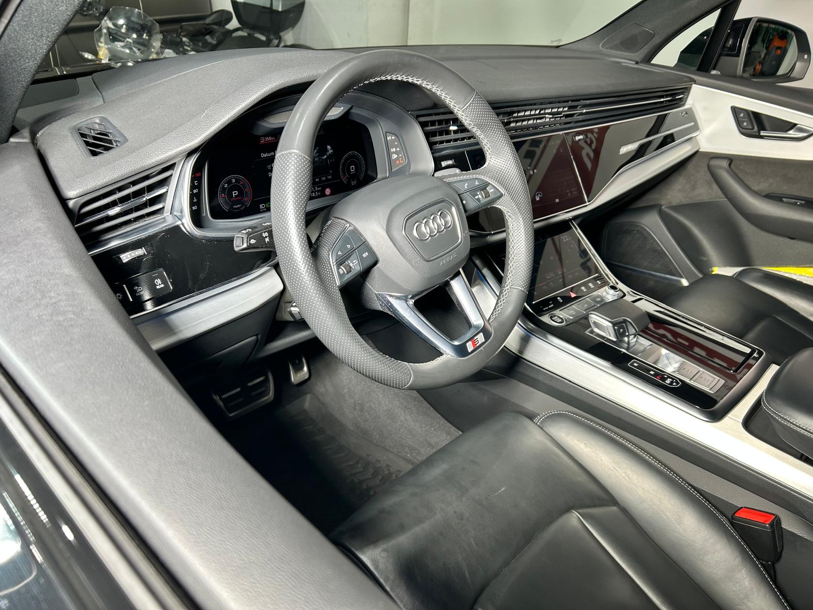 AUDI Q7 3.0 50 TDI quattro T-Tronic 7 Plätzerb-image-12
