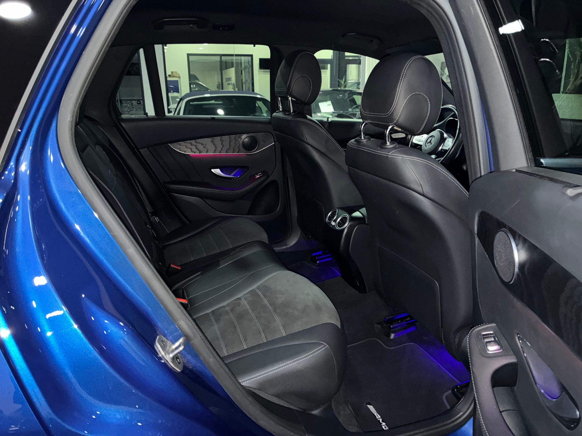 MERCEDES-BENZ GLC 220 d AMG Line 4Matic 9G-Tronic-image-12
