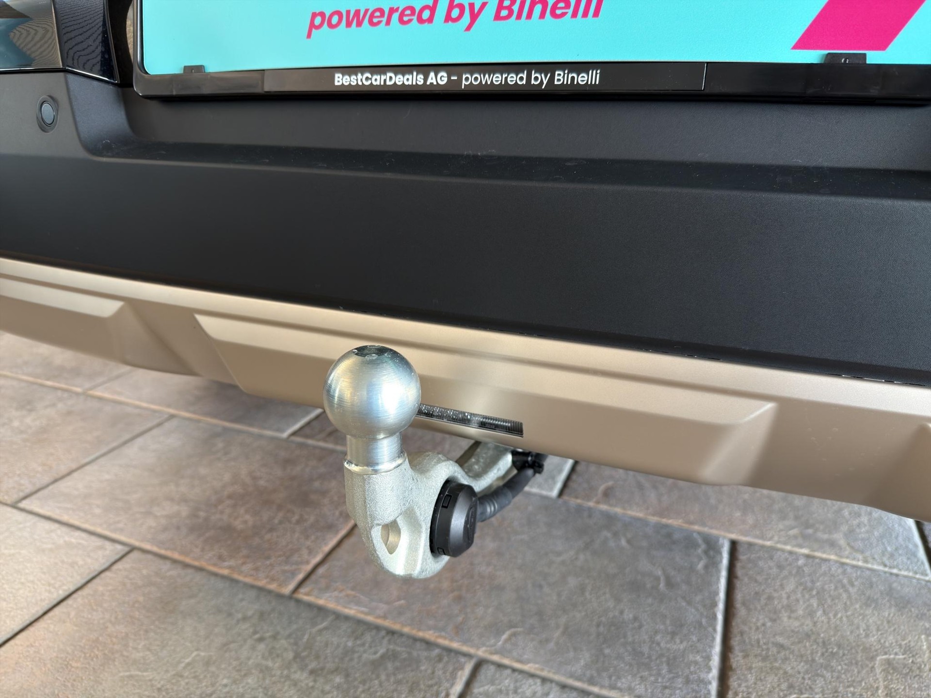 MINI Countryman E Favoured Trim-image-18