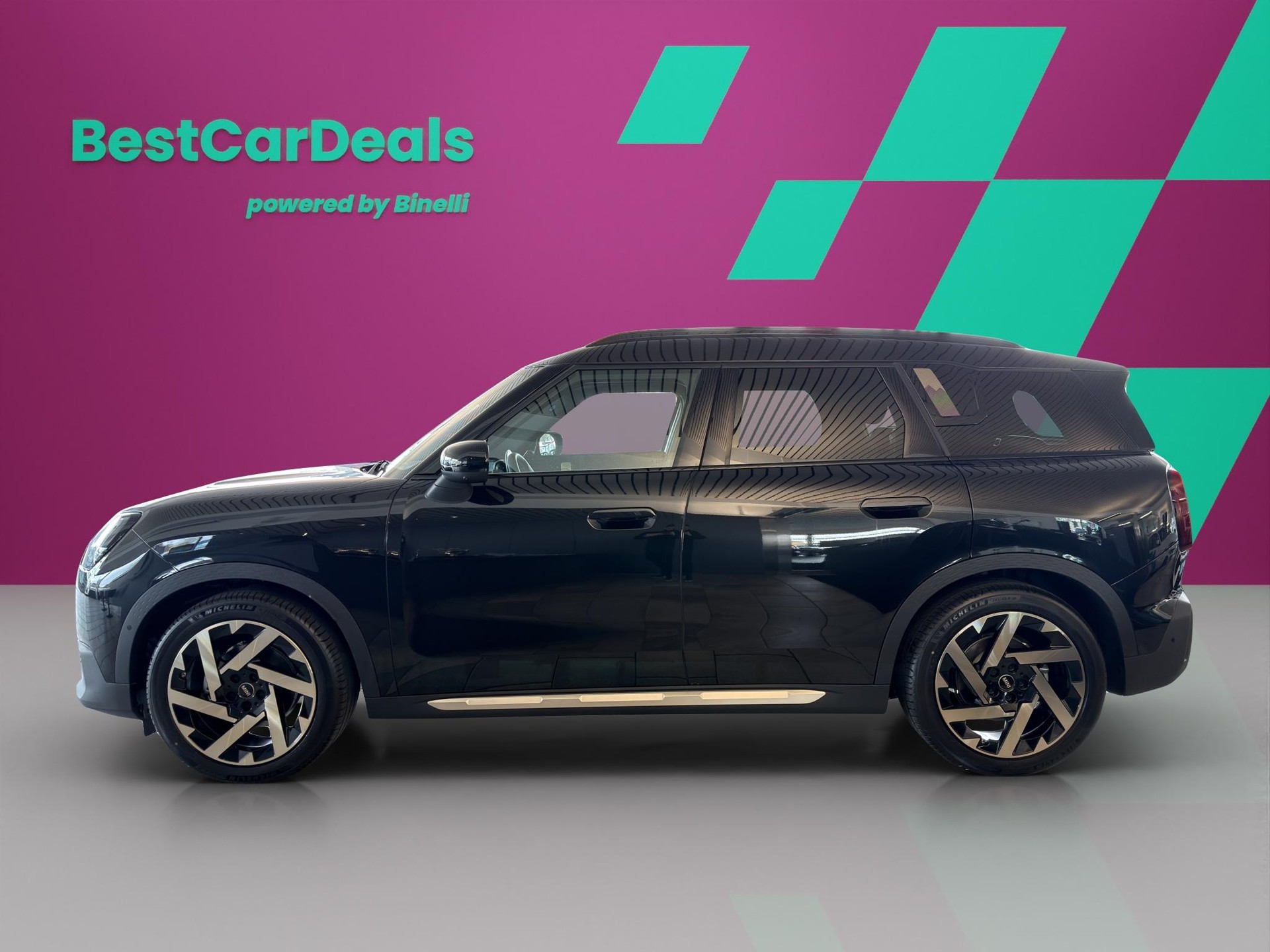 MINI Countryman E Favoured Trim-image-5