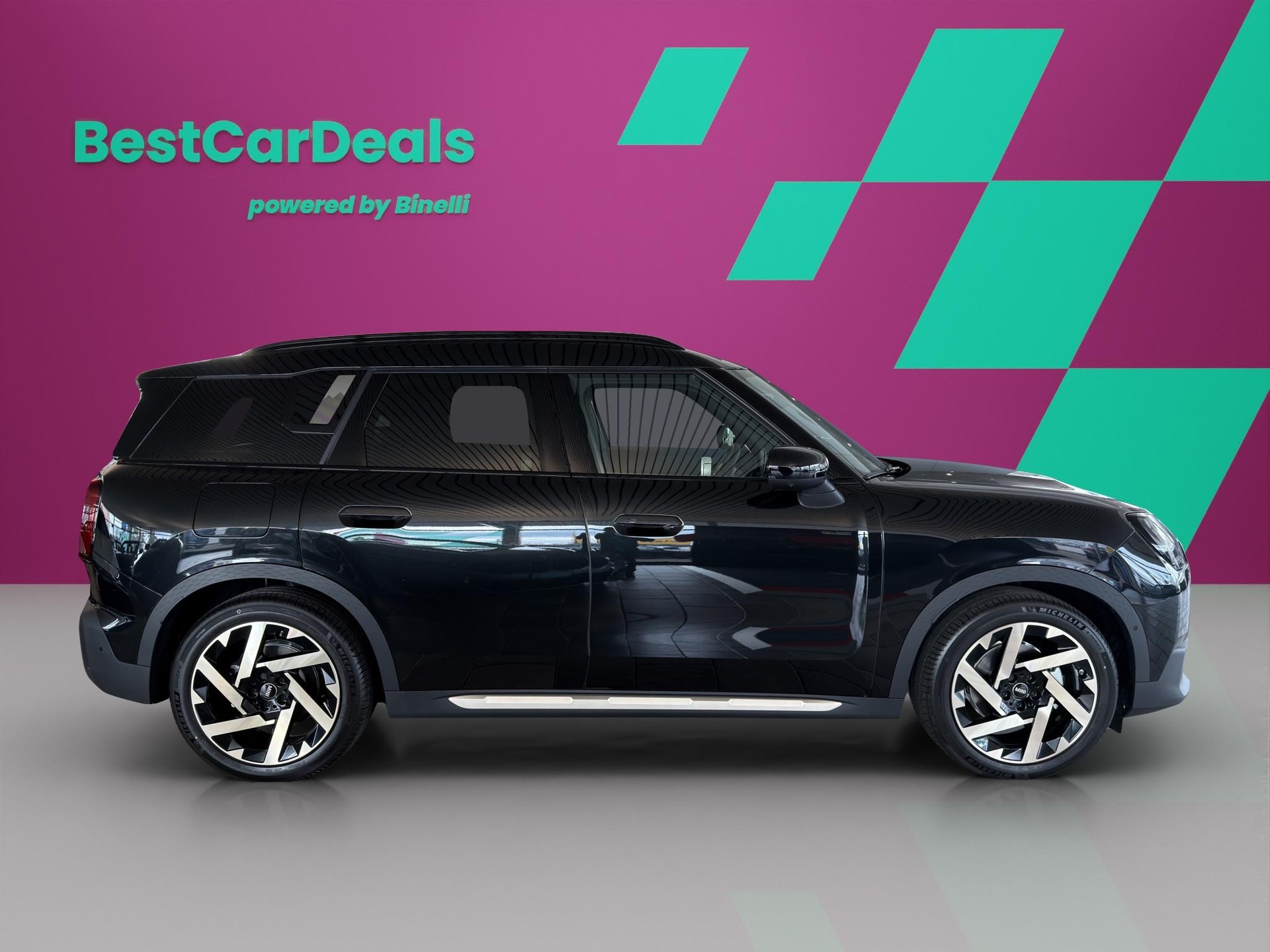 MINI Countryman E Favoured Trim-image-1