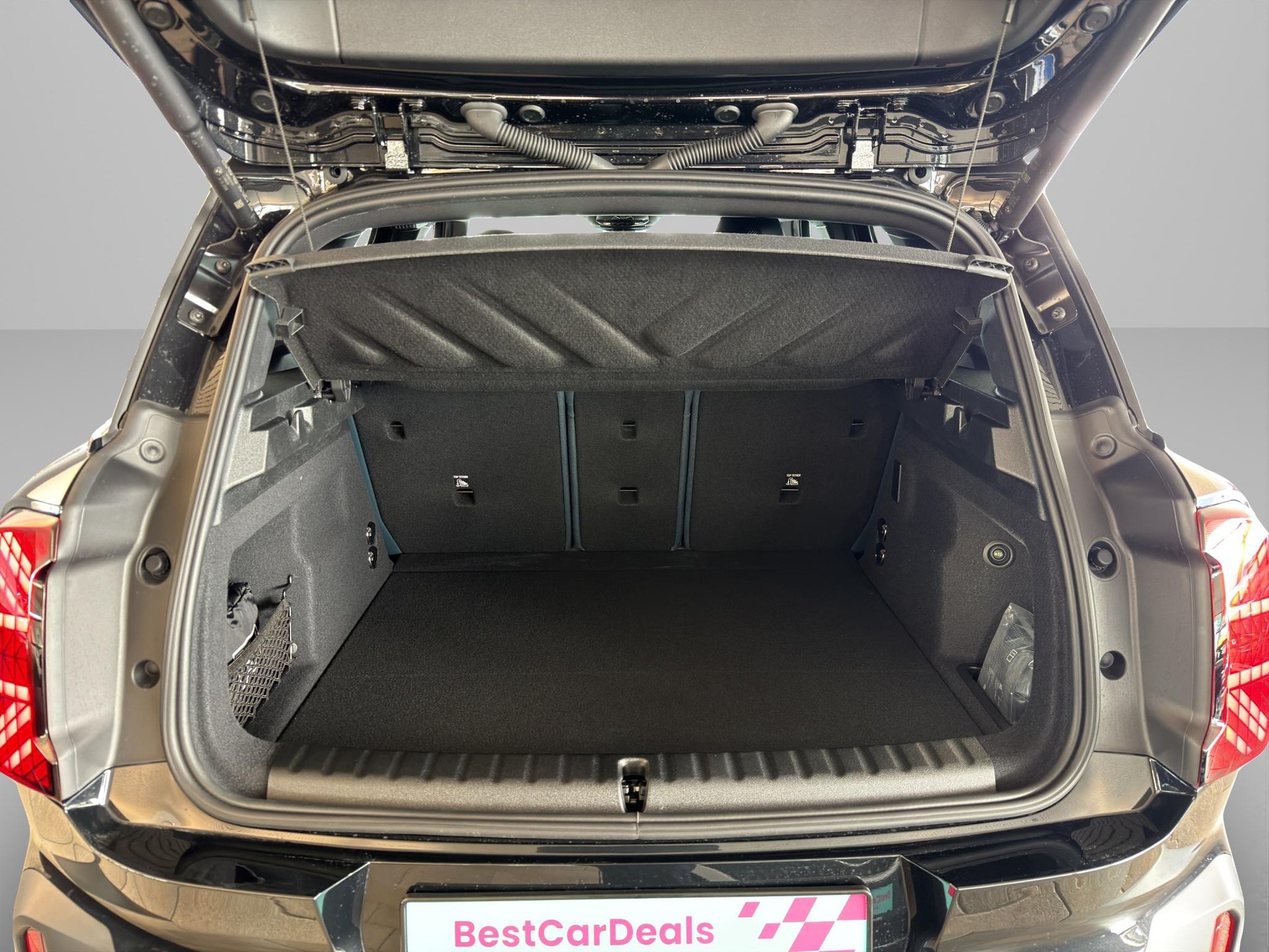 MINI Countryman E Favoured Trim-image-9