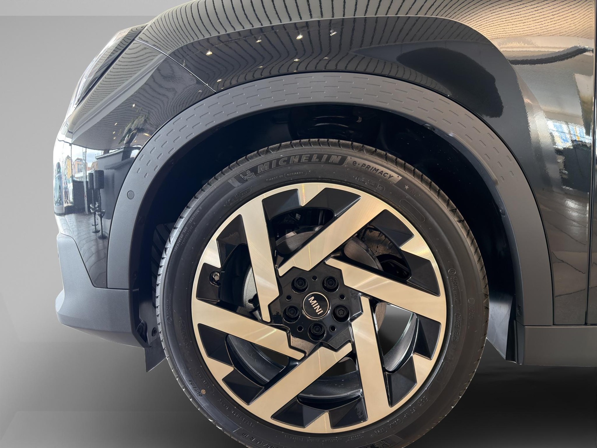 MINI Countryman E Favoured Trim-image-8