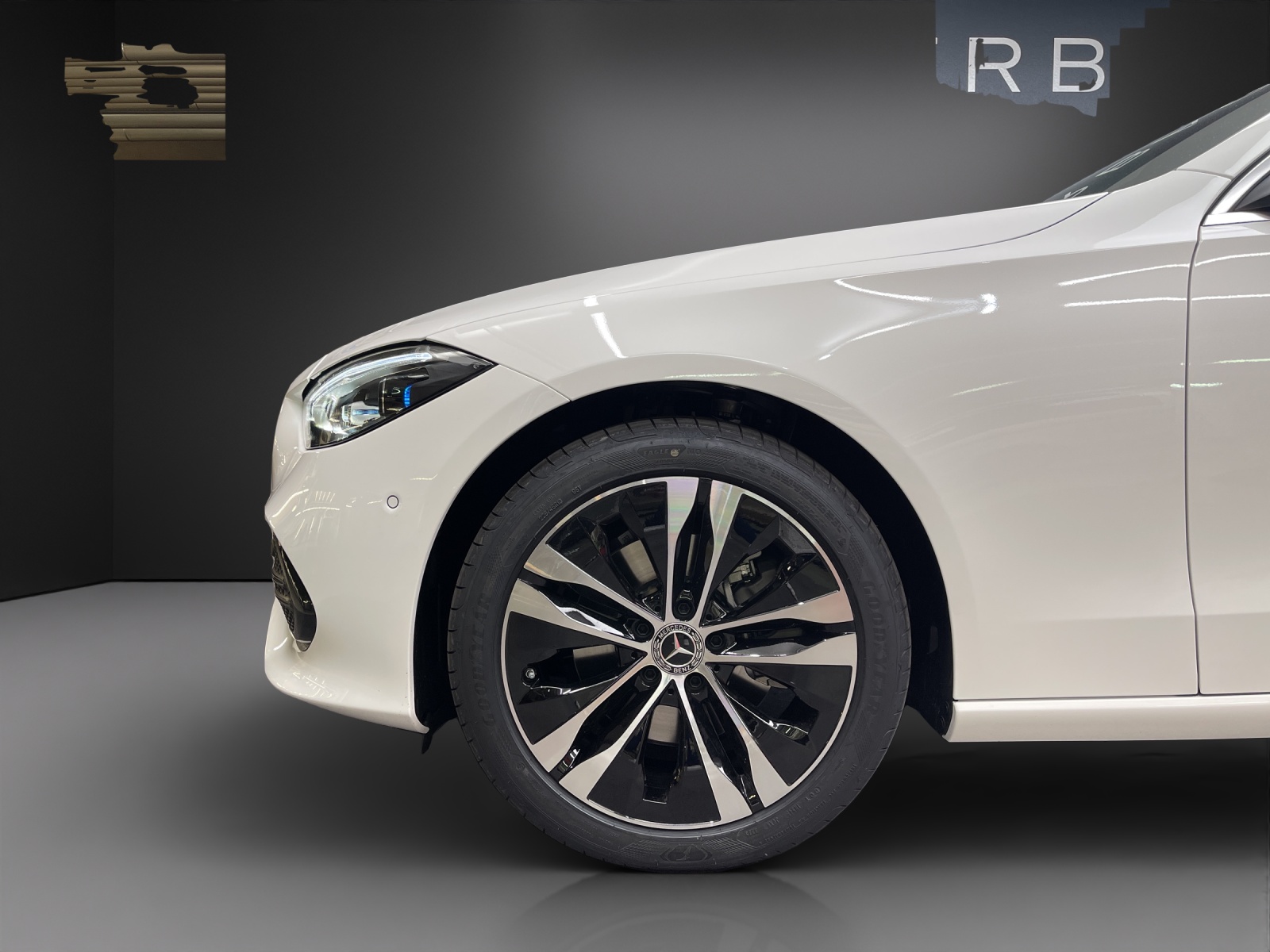 MERCEDES-BENZ C 220 d T 4MATIC Swiss Star-image-5