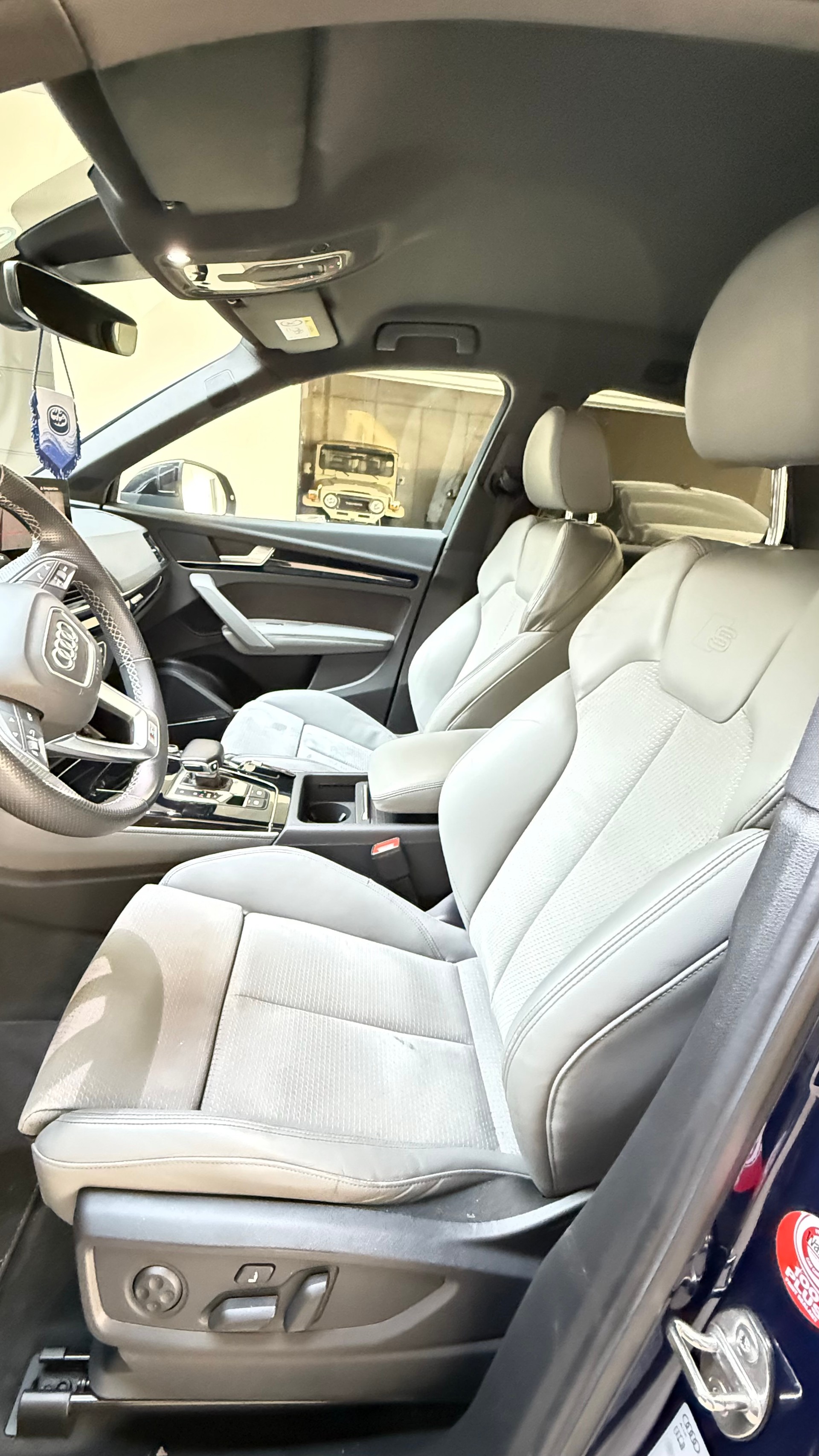 AUDI Q5 Sportback 40 TDI S line quattro S-tronic-image-3