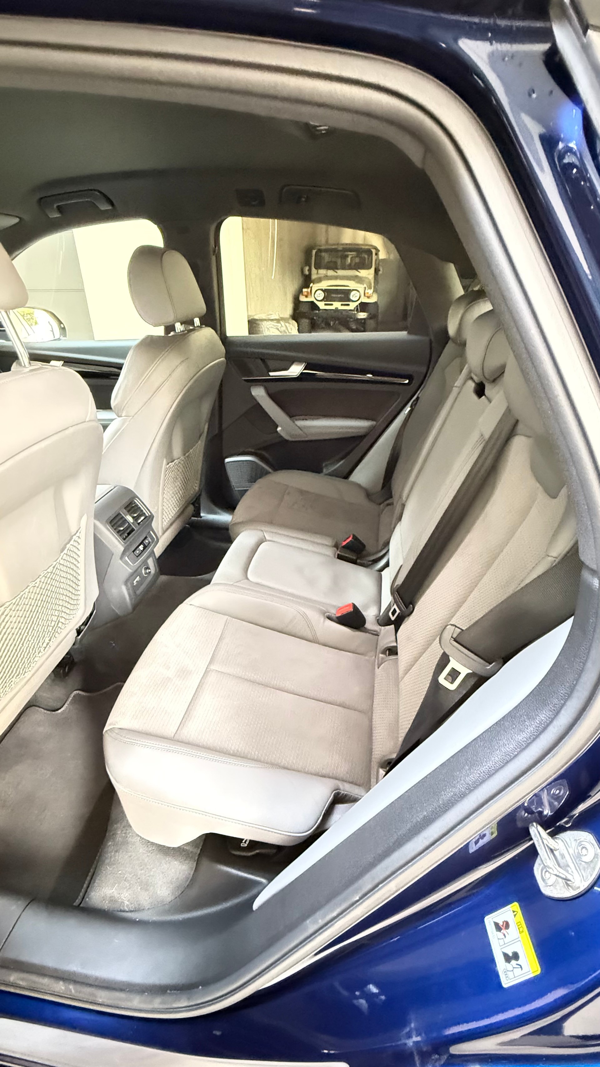 AUDI Q5 Sportback 40 TDI S line quattro S-tronic-image-4