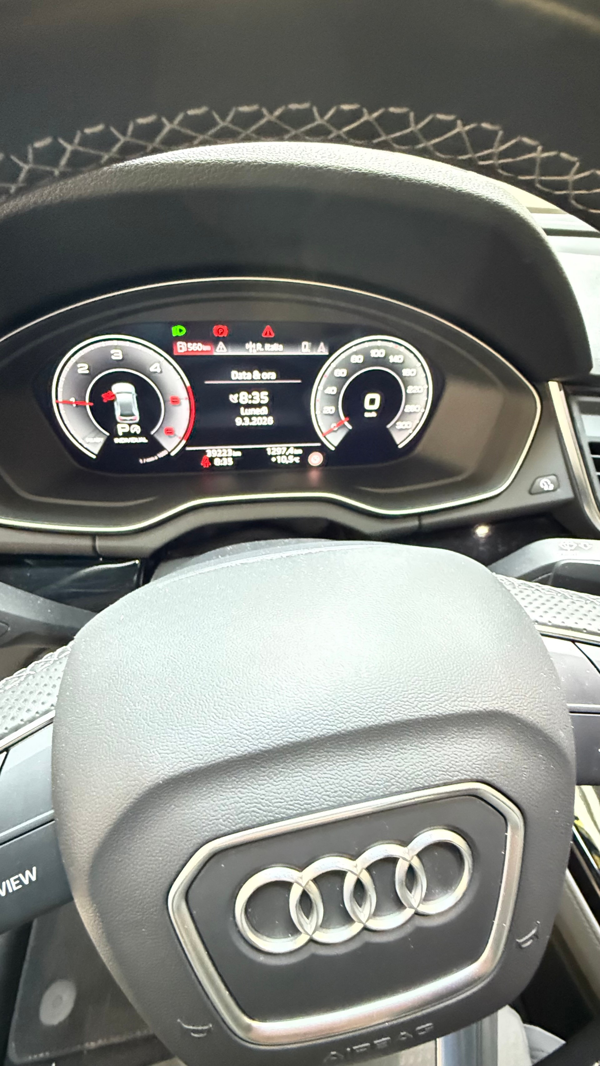 AUDI Q5 Sportback 40 TDI S line quattro S-tronic-image-5