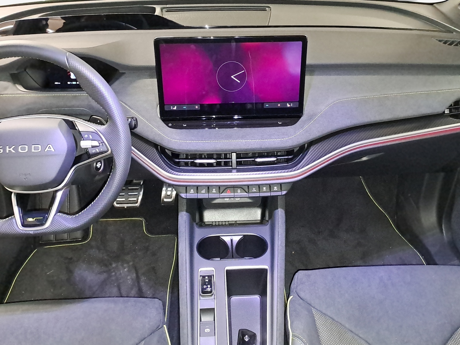 SKODA Elroq RS 4x4-image-10