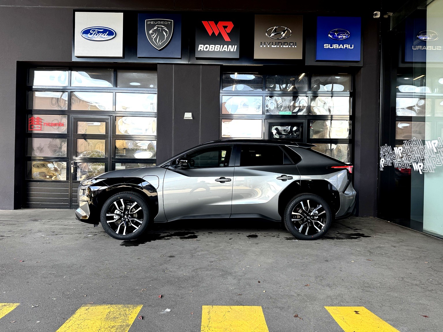 SUBARU Solterra eV Luxury 71,4kWh AWD-showroom-element-1
