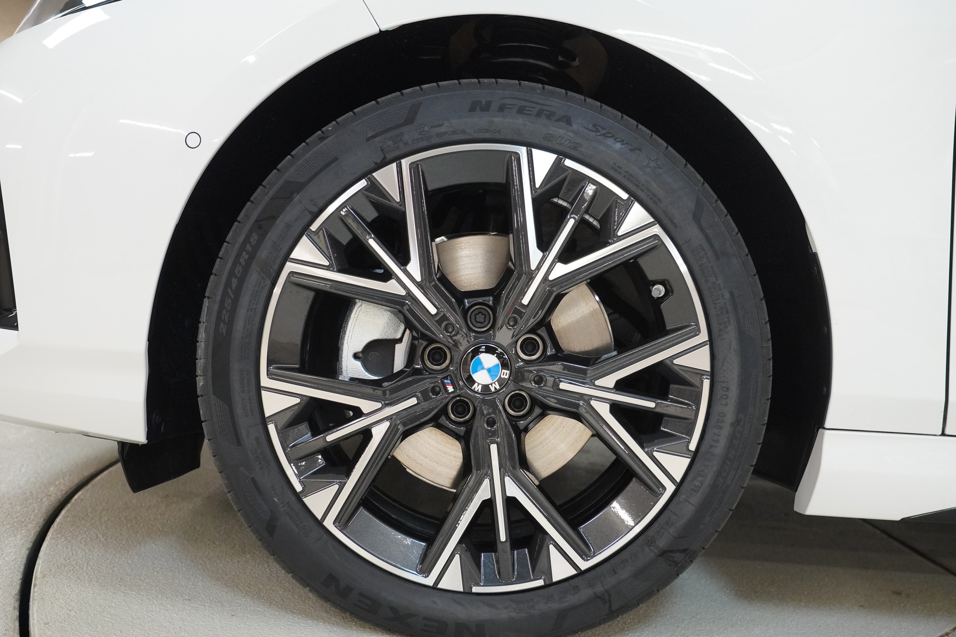 BMW 120d M Sport Steptronic-image-9