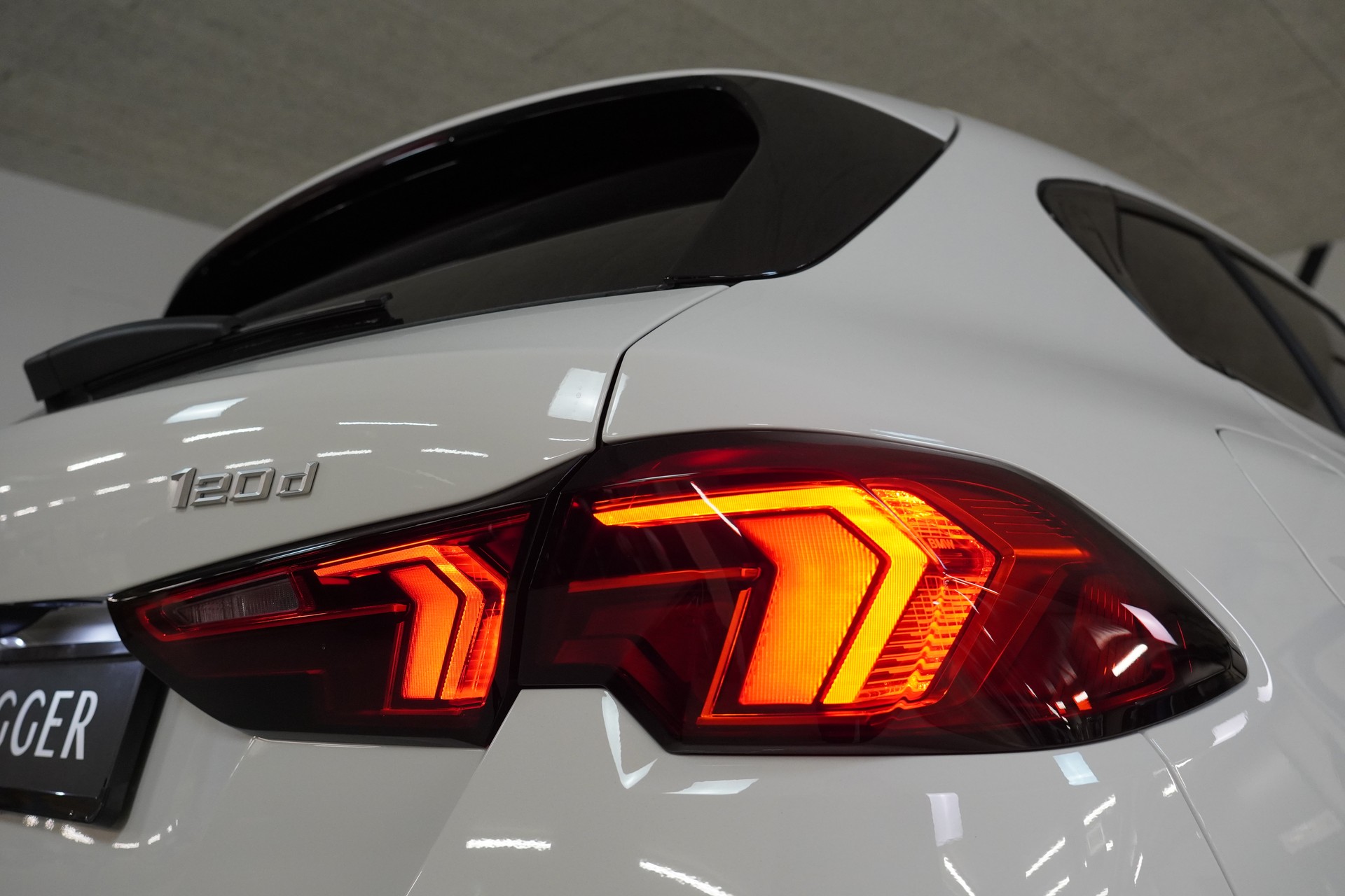 BMW 120d M Sport Steptronic-image-15