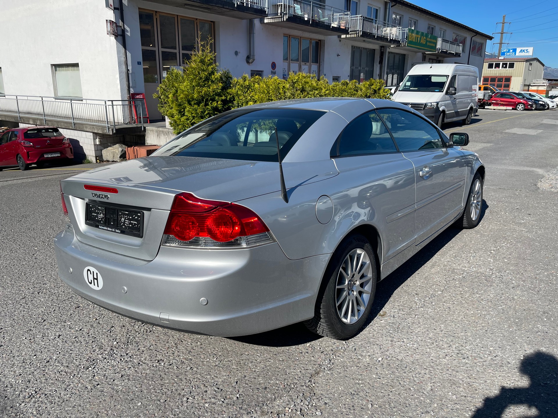 VOLVO C70 2.4-image-8