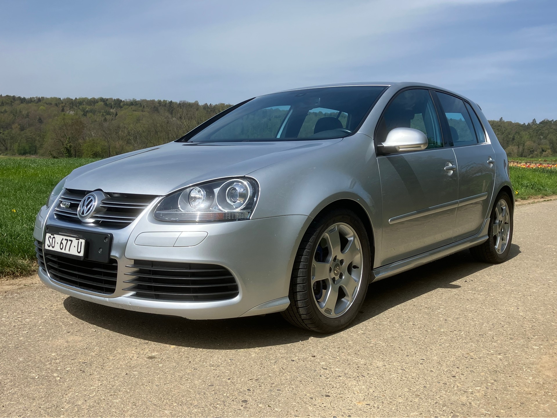 VW Golf R32 4Motion-image-0