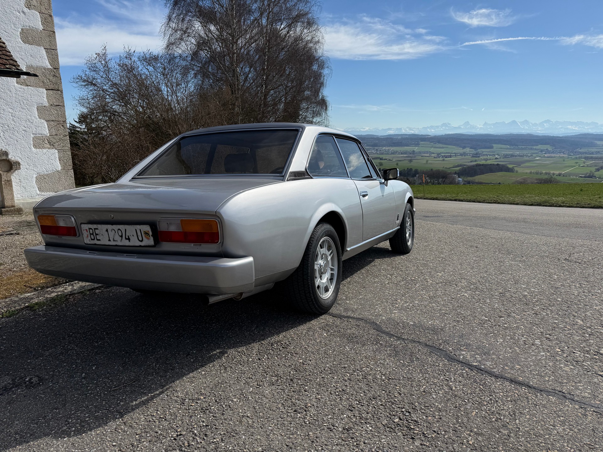 PEUGEOT 504-image-2