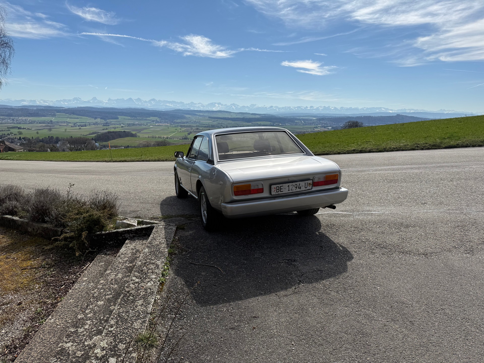 PEUGEOT 504-image-3