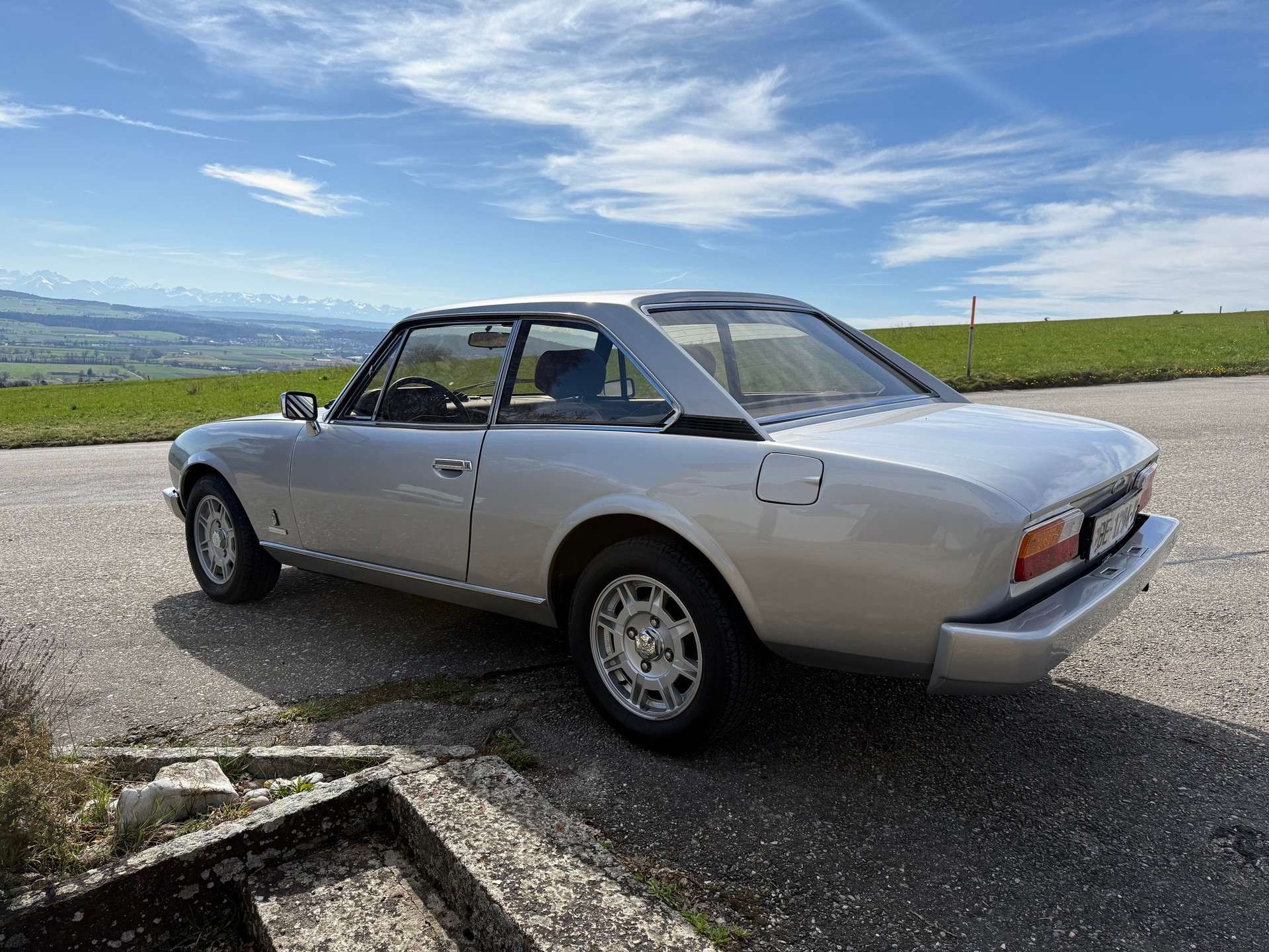 PEUGEOT 504-image-4