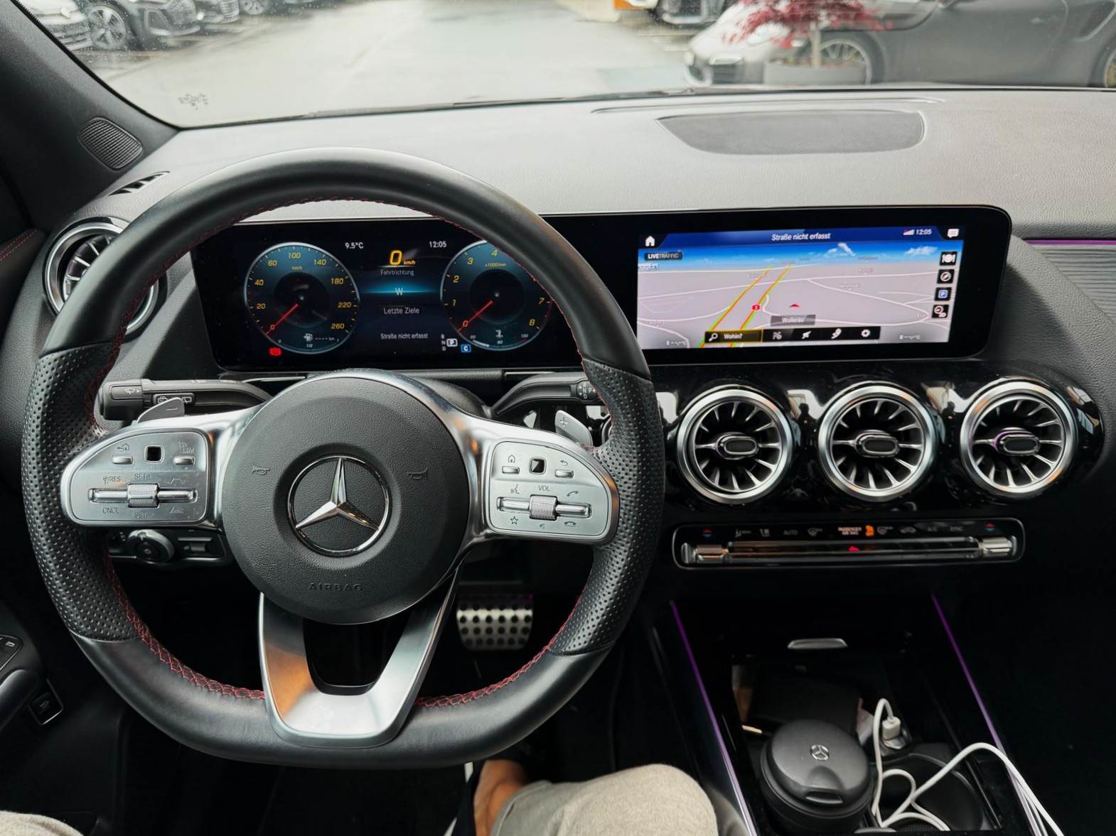 MERCEDES-BENZ GLA 200 AMG Line 4matic-image-7