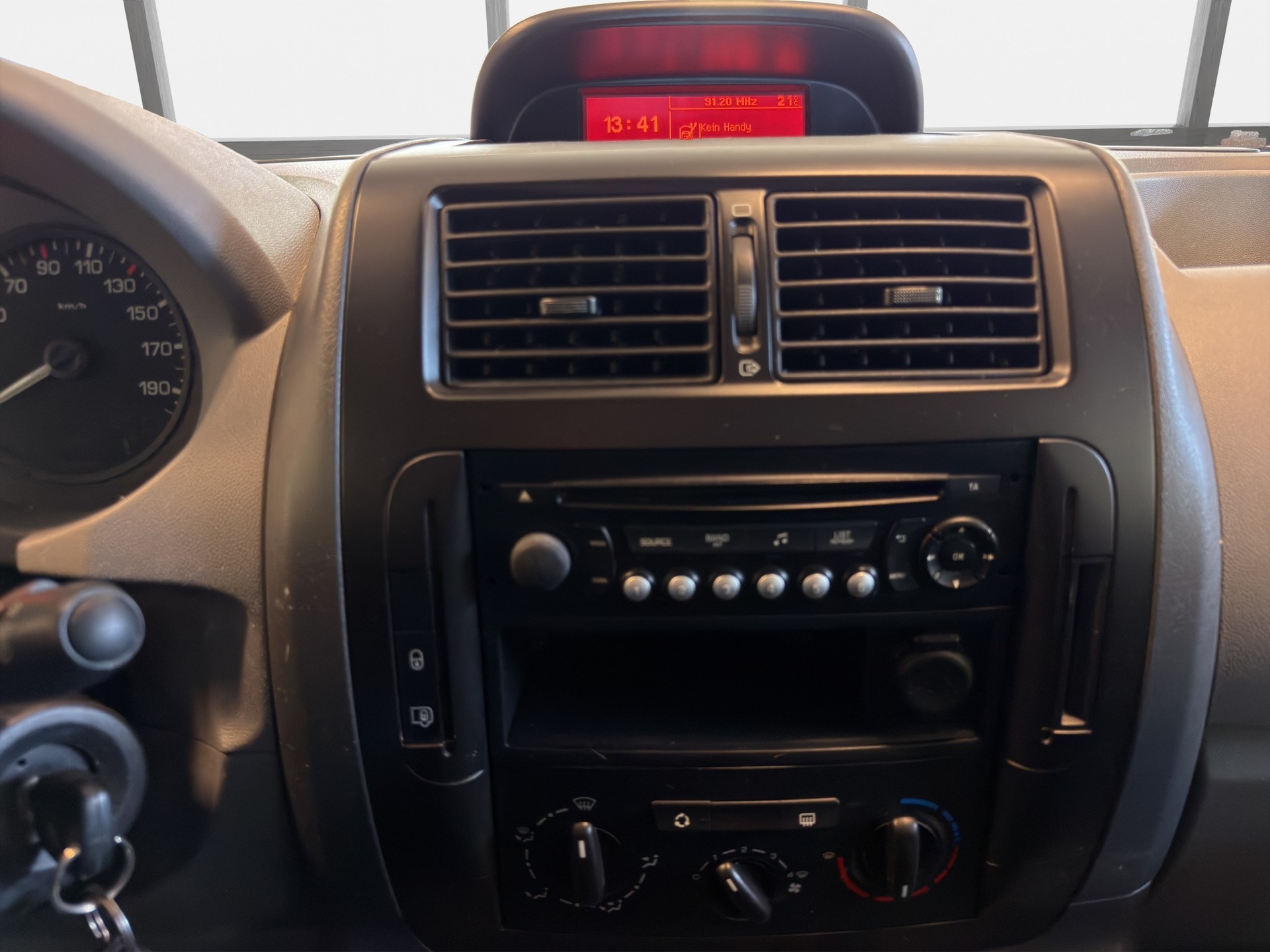 CITROEN Jumpy 1.6 HDi 12 L1H1-image-6