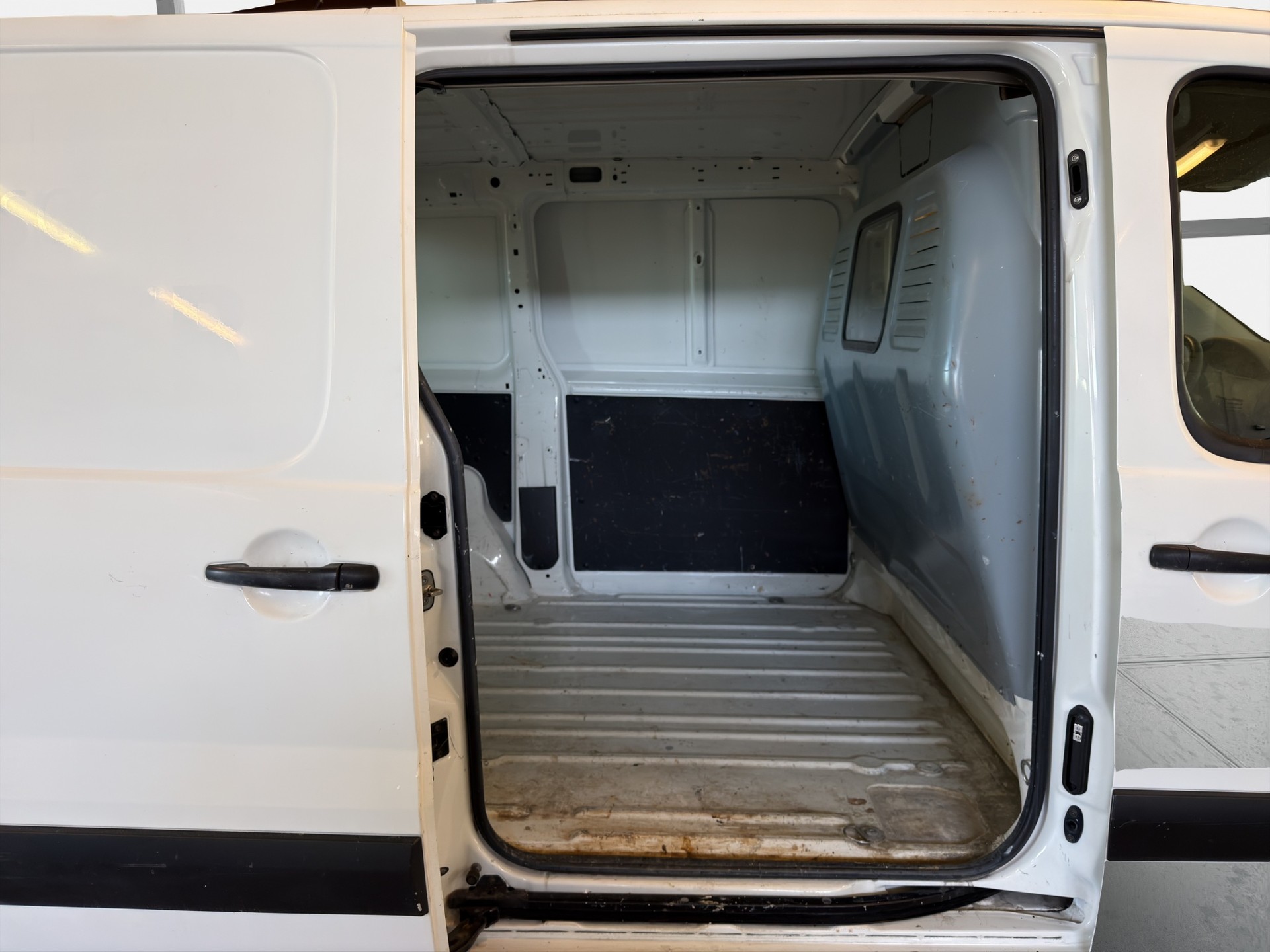 CITROEN Jumpy 1.6 HDi 12 L1H1-image-14