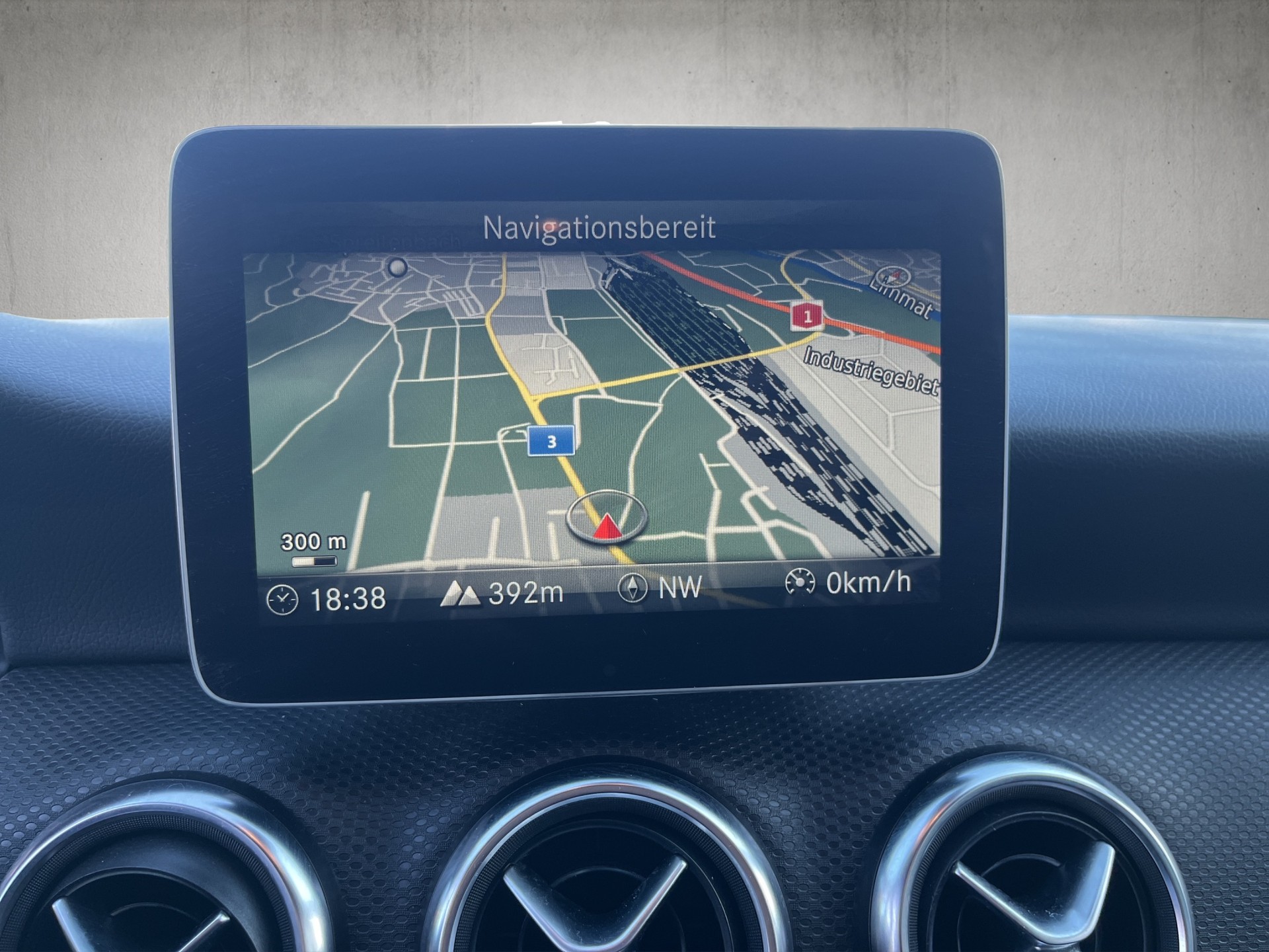 MERCEDES-BENZ A 200 Night Star 7G-DCT-image-13