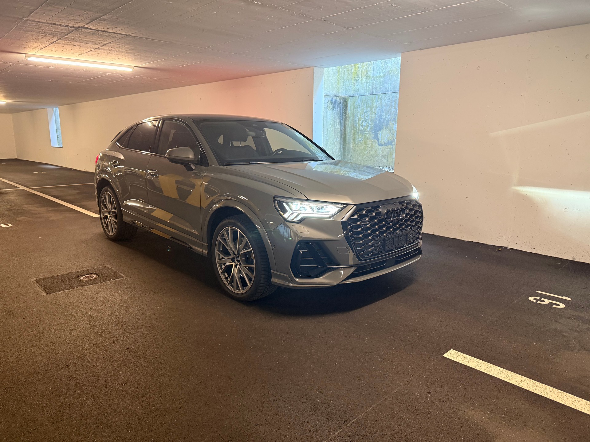 AUDI Q3 Sportback 45 TFSI S line quattro S-tronic-image-1