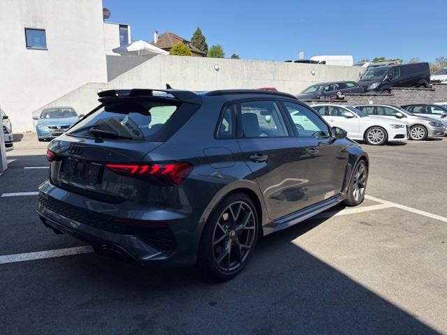AUDI RS3 Sportback 2.5 TFSI quattro S-Tronic-image-3