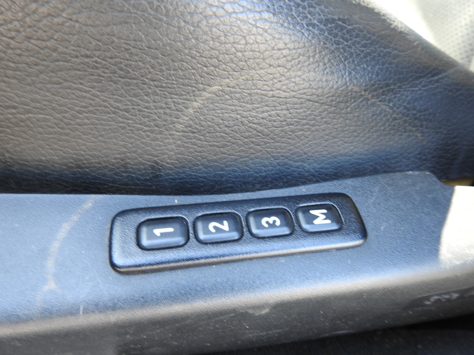 SAAB 9-5 1.9 TiD Anniversary-image-14