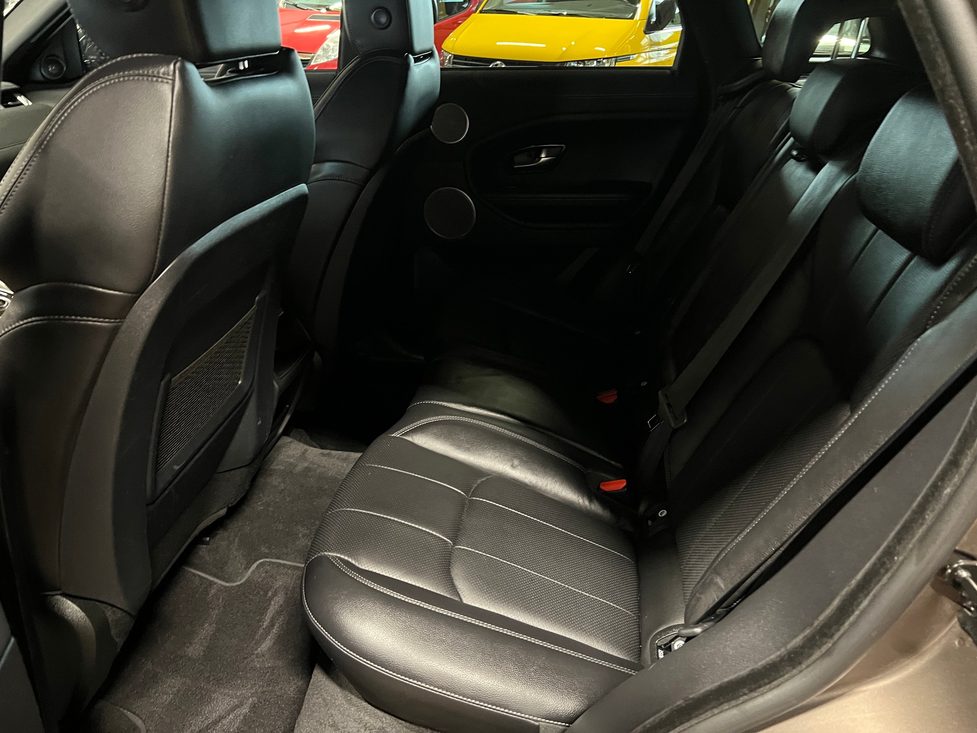 LAND ROVER Range Rover Evoque 2.0 Si4 SE Dynamic AT9-image-13