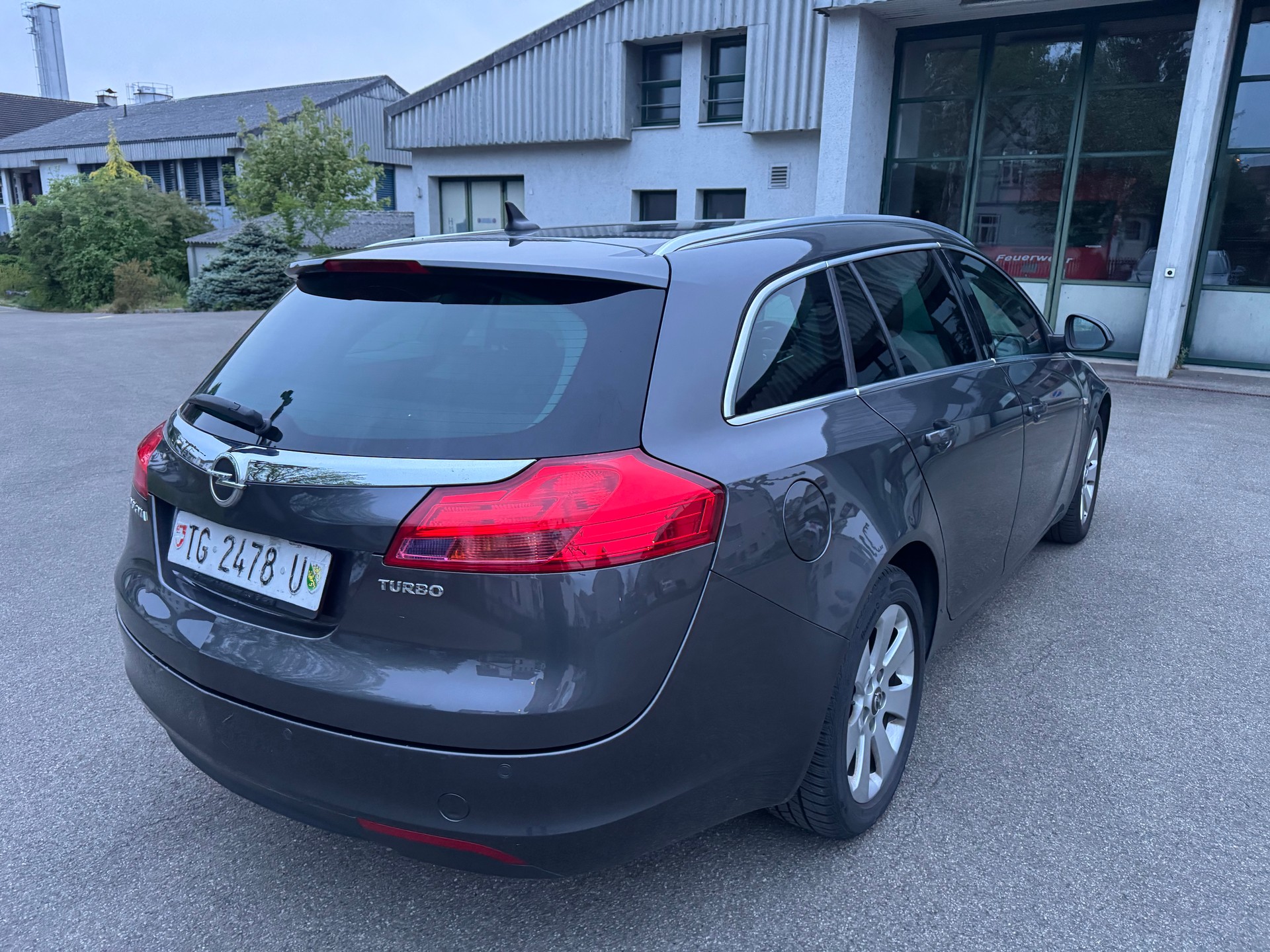 OPEL Insignia Sports Tourer 1.6 Turbo Sport Edition-image-1