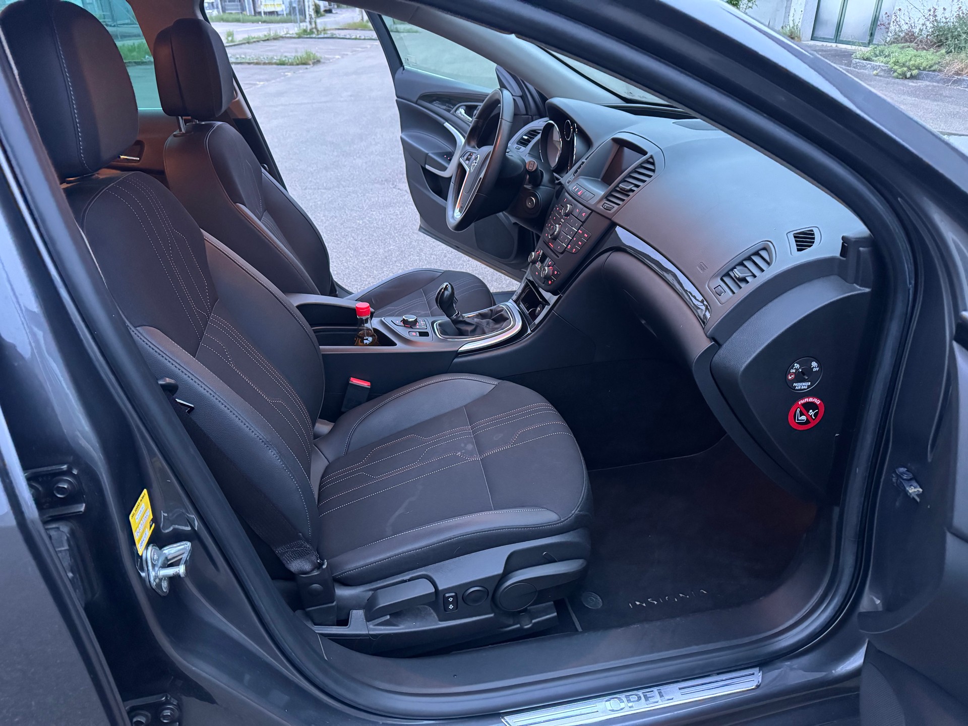 OPEL Insignia Sports Tourer 1.6 Turbo Sport Edition-image-10